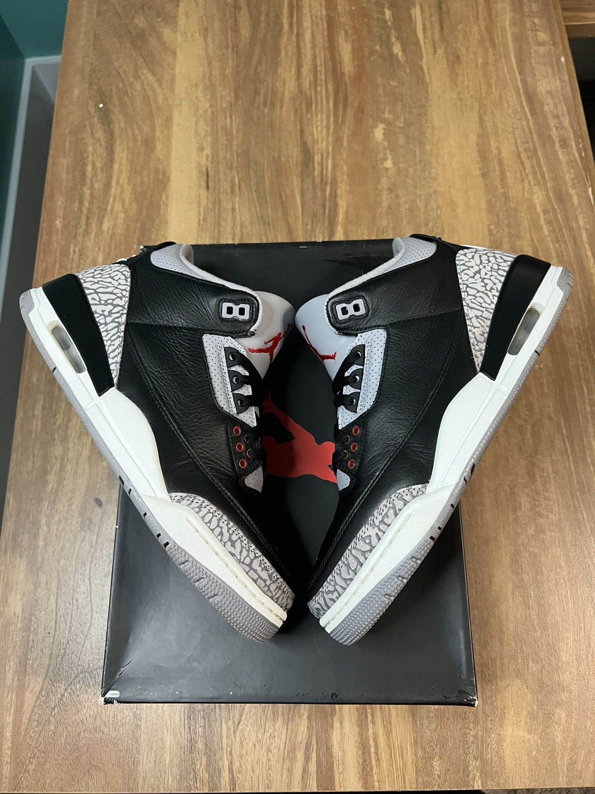 Jordan Brand Size 8.5 Jordan 3 Black Cement Size US 8.5 / EU 41-42 - 1 Thumbnail