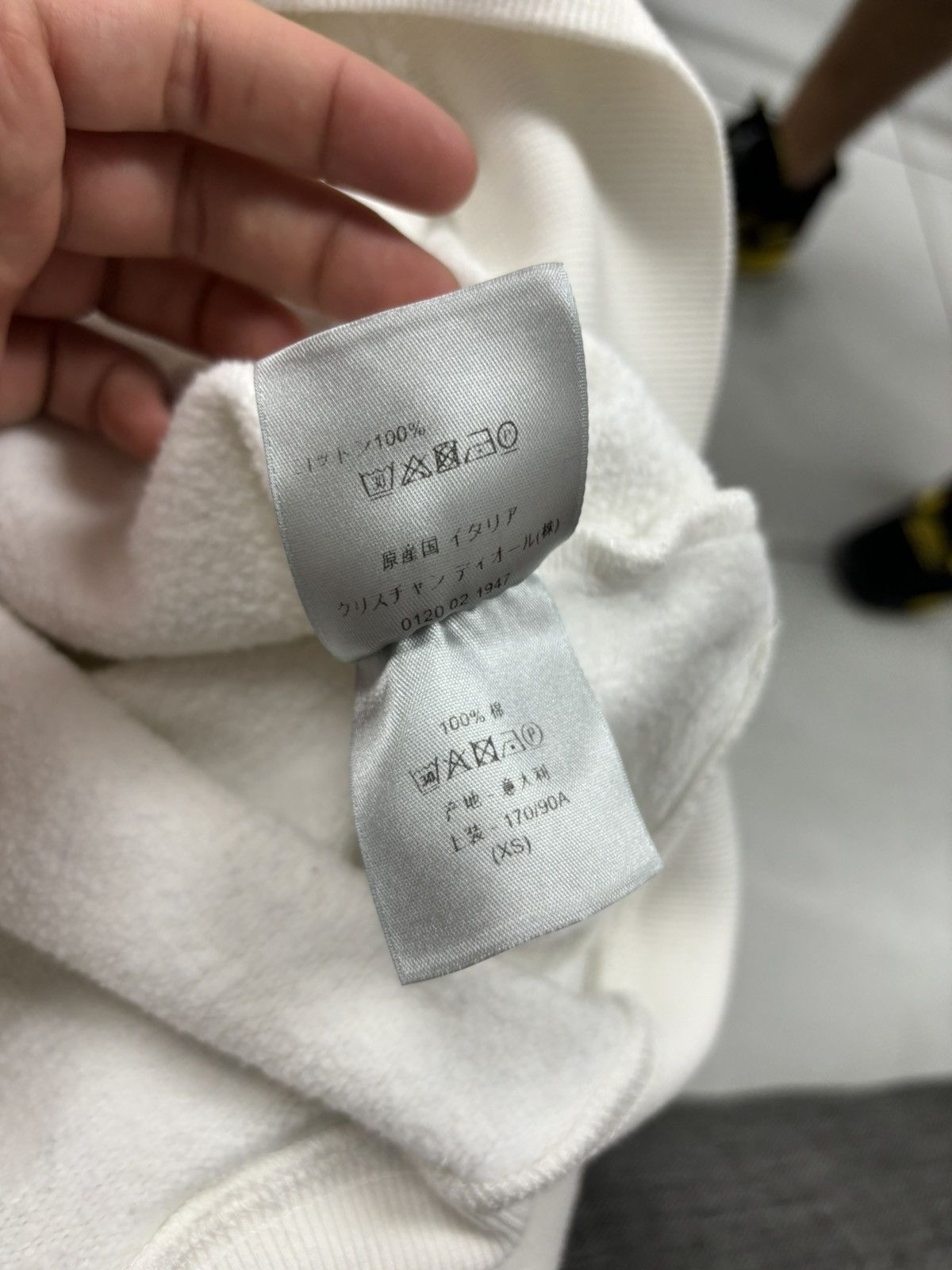 Dior Dior CD White Yellow Hoodie XS Used Size US XS / EU 42 / 0 - 4 Thumbnail