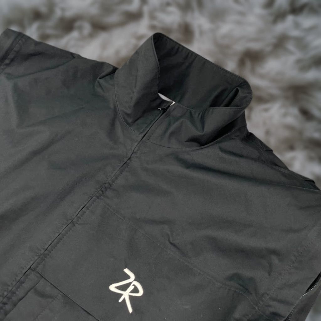 Vintage Zero Restriction Gore-Tex Full Zip Vest Men's L Black Golf Size US L / EU 52-54 / 3 - 1 Thumbnail