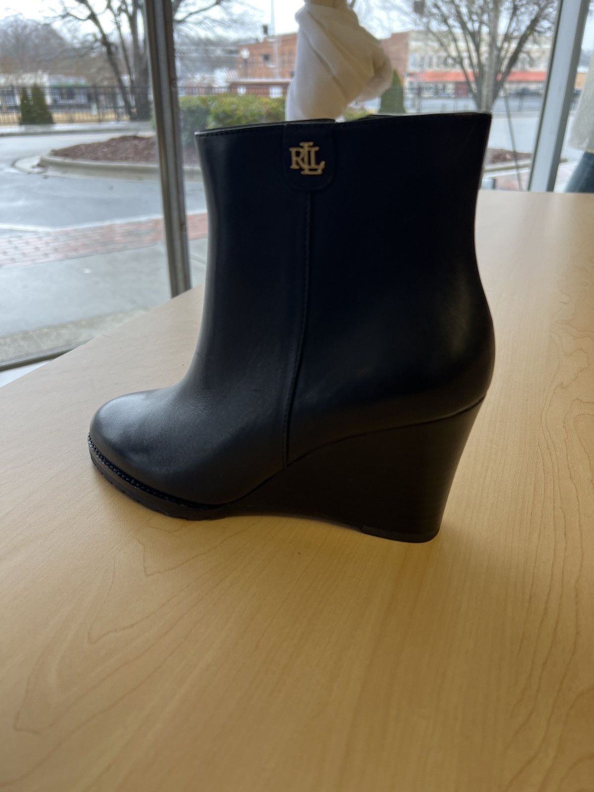 Ralph Lauren Ralph Lauren Wedge Booties Size US 6 / IT 36 - 4 Thumbnail