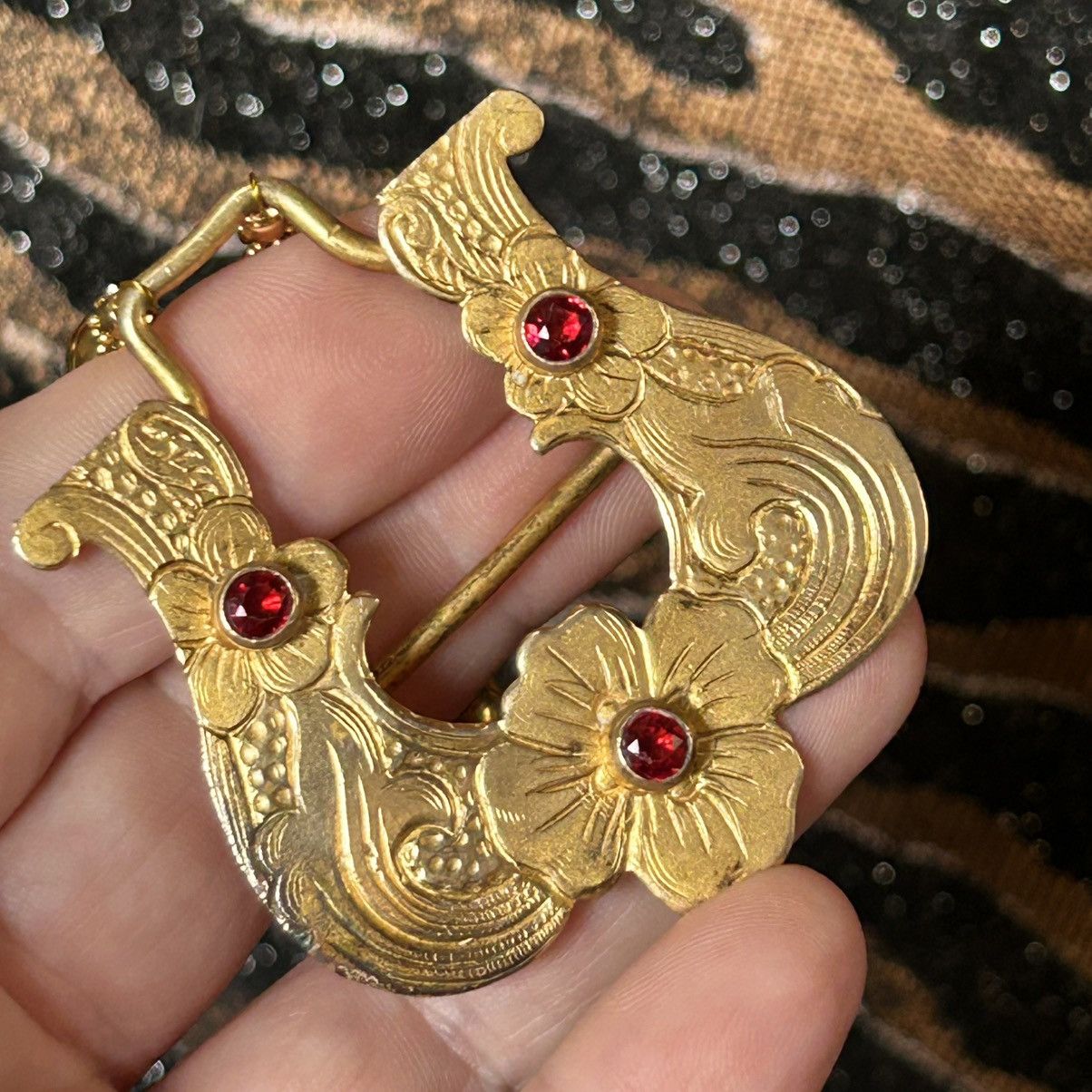 Vintage Handcrafted salvaged antique belt buckle pendant necklace Size ONE SIZE - 5 Thumbnail