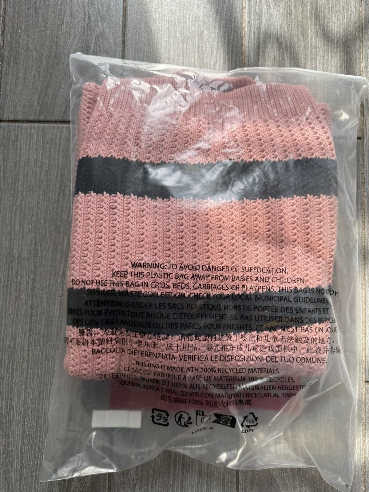 Supreme Supreme Loose Guage Stripe Small Box Logo Sweater size XL Size US XL / EU 56 / 4 - 4 Thumbnail