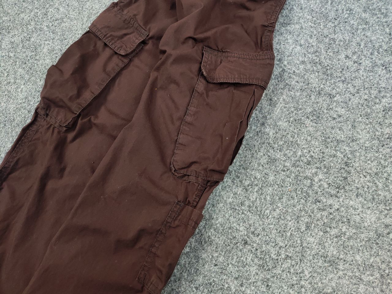 Japanese Brand Vintage Japanese Baggy Brown Cotton Cargo Pants Y2K Style Size US 30 / EU 46 - 5 Thumbnail