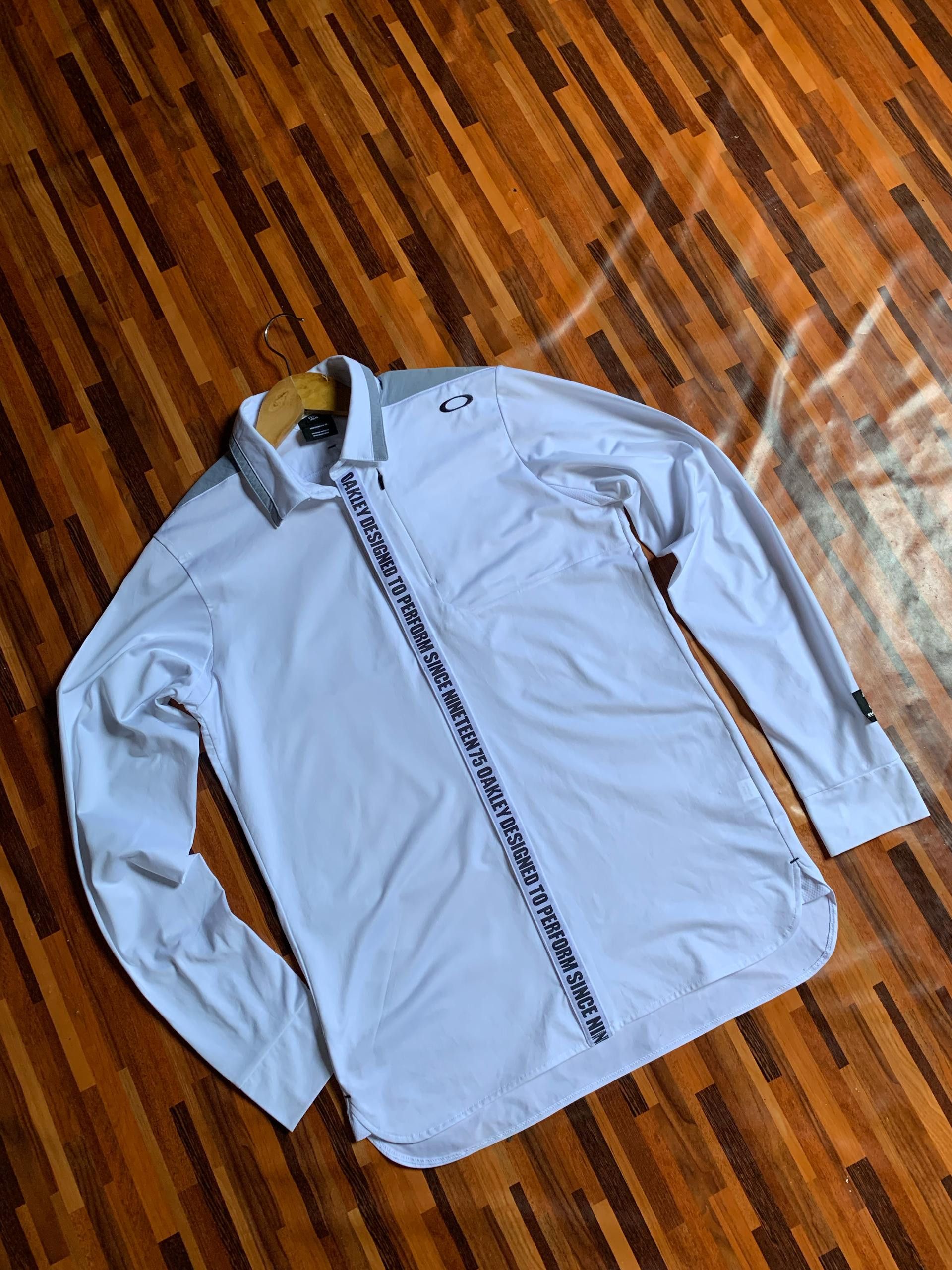 Oakley Oakley O Logo Long Sleeve Collared Polo Shirt made vietnam Size US M / EU 48-50 / 2 - 11 Thumbnail