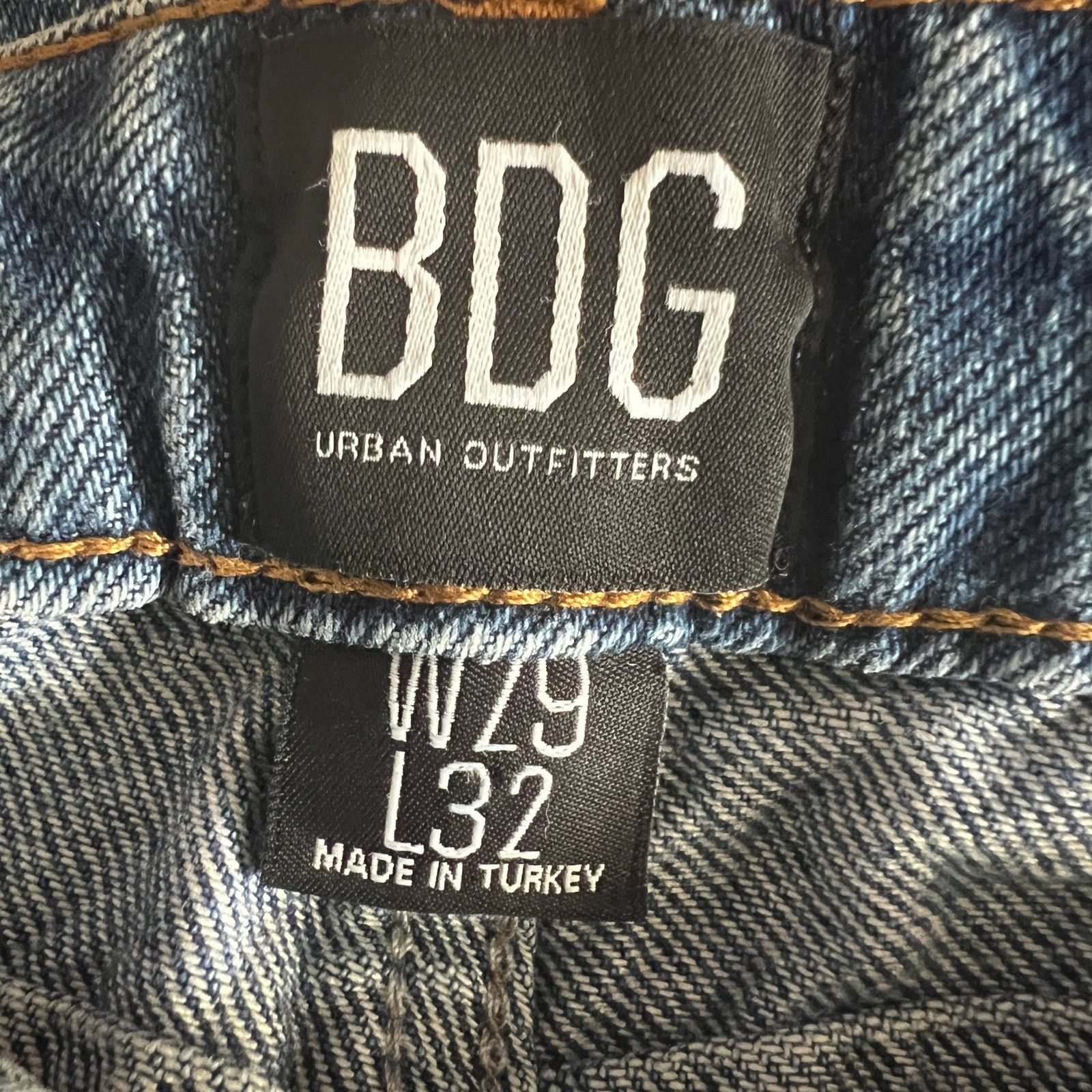 Bdg BDG High Rise Mom Jeans Blue Denim W29 L32 Tapered Leg Size 29" - 4 Thumbnail
