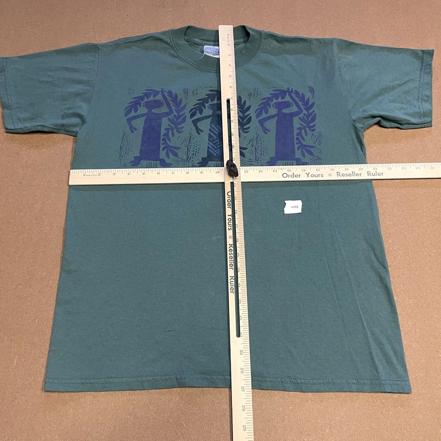 Gildan Gildan Shirt Mens Medium Green Molokai Hawaii Tribal Graphic Tee Ultra Cotton Size US M / EU 48-50 / 2 - 4 Thumbnail