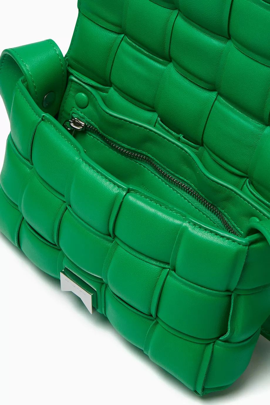 Bottega Veneta os11x0326 Size: OS / Padded Cassette Bag in Green Size ONE SIZE - 4 Thumbnail