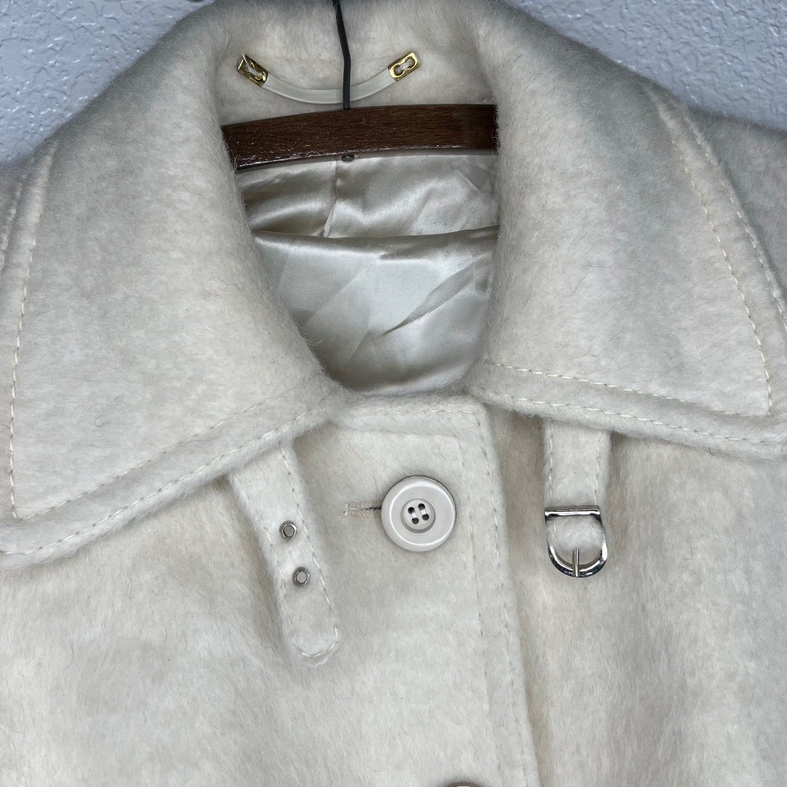 Vintage Vintage 60’s German Cream Wool Acrylic Peacoat Size L / US 10 / IT 46 - 3 Thumbnail