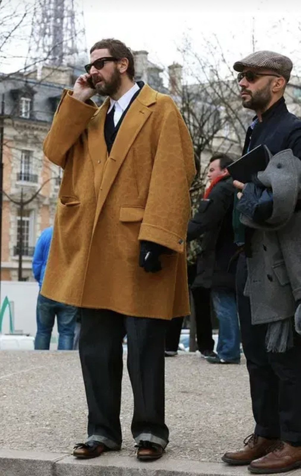 Yves Saint Laurent OVERSIZED COCOON SHAPED COAT BY STEFANO PILATI Size US L / EU 52-54 / 3 - 2 Thumbnail