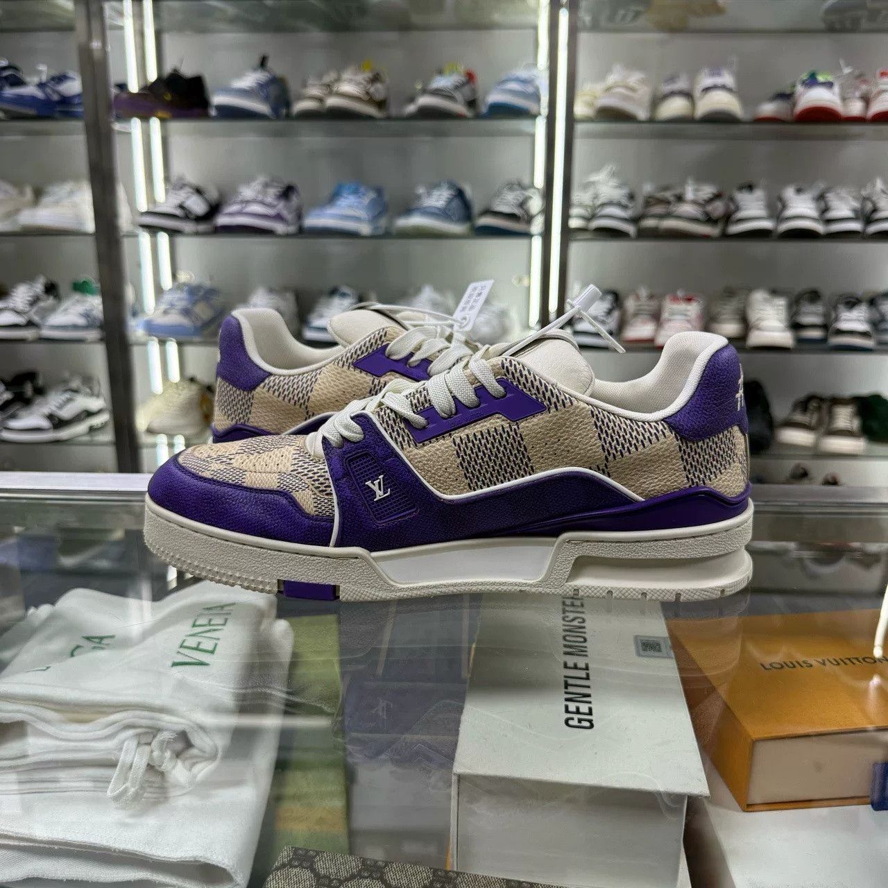 Louis Vuitton Louis Vuitton LV Trainer Size US 9 / EU 42 - 5 Thumbnail