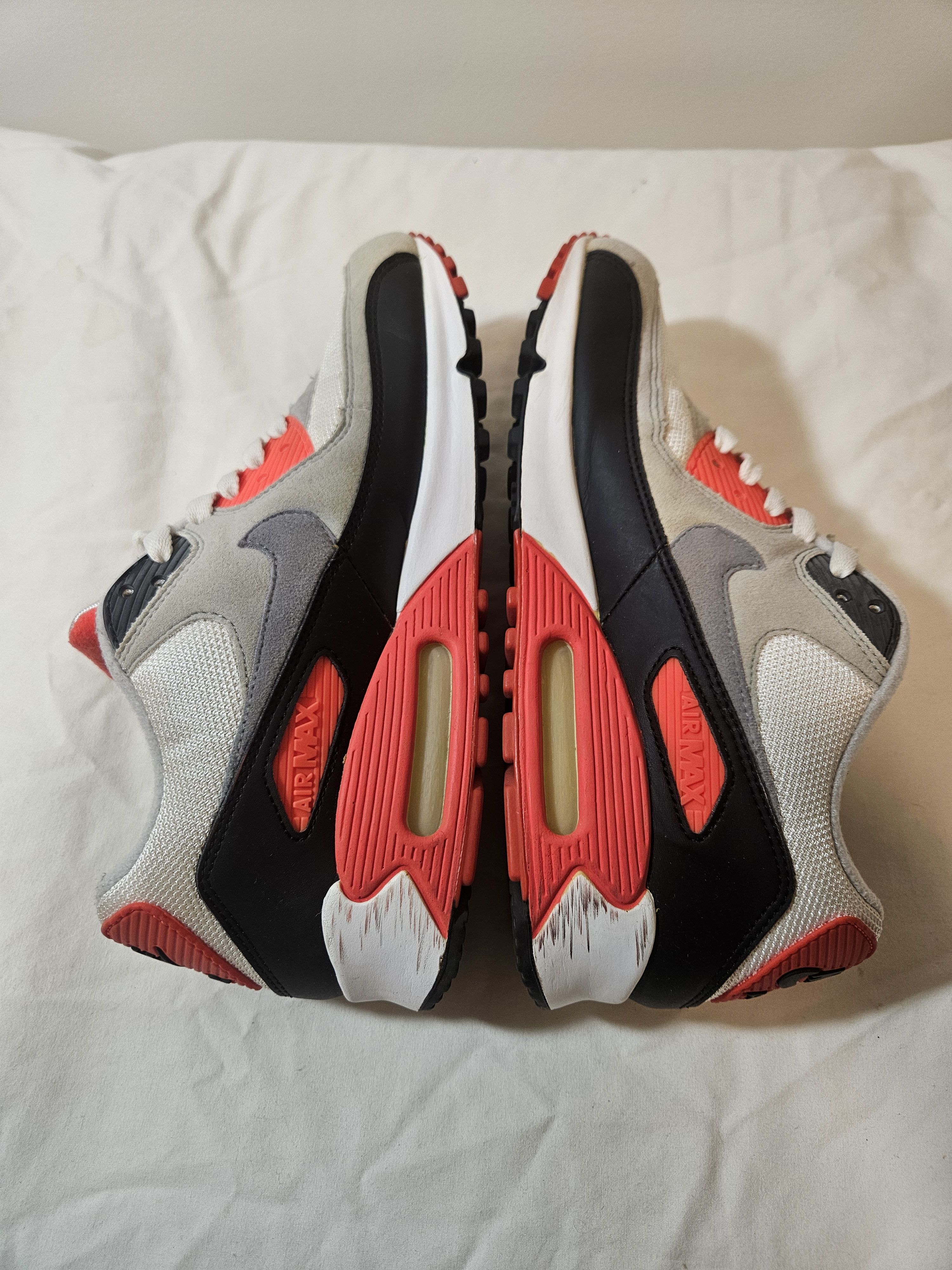 Nike 2005 Nike Air Max 90 Infrared Hall Of Air shoes Size US 8.5 / EU 41-42 - 4 Thumbnail