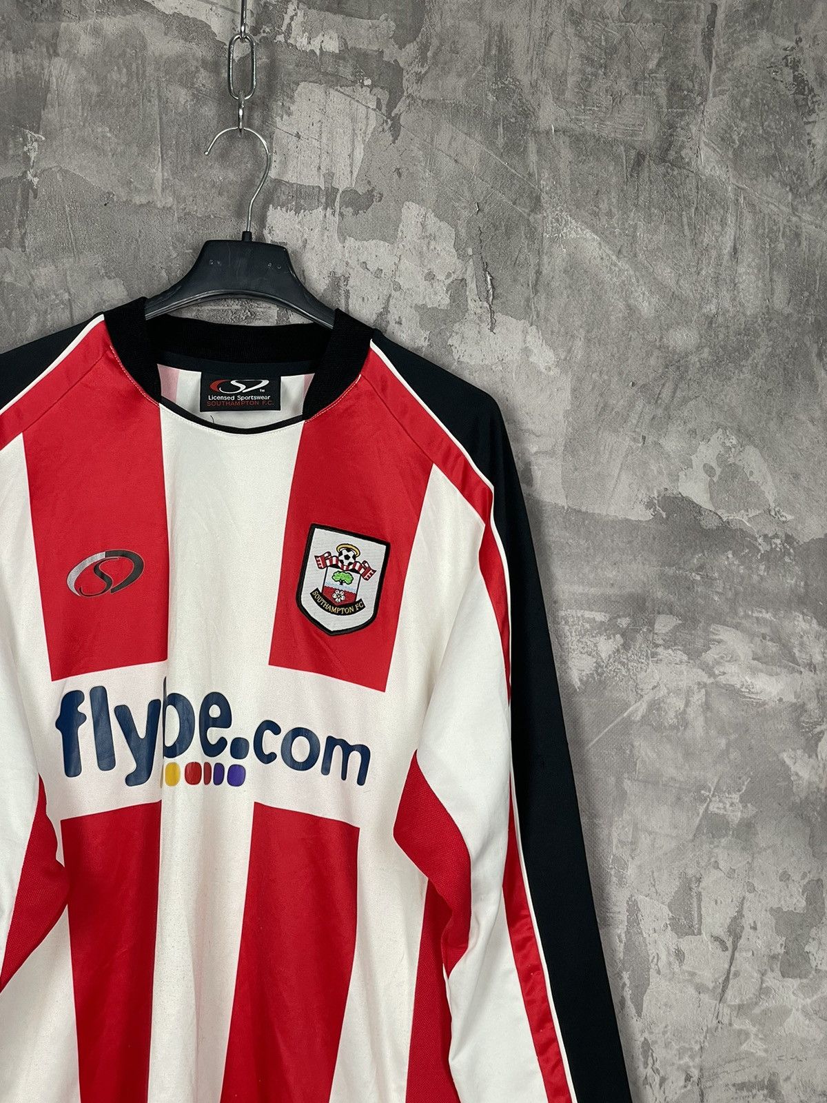 Vintage Southampton Home 2006/2007 Longsleeve soccer jersey size M Size US M / EU 48-50 / 2 - 4 Thumbnail