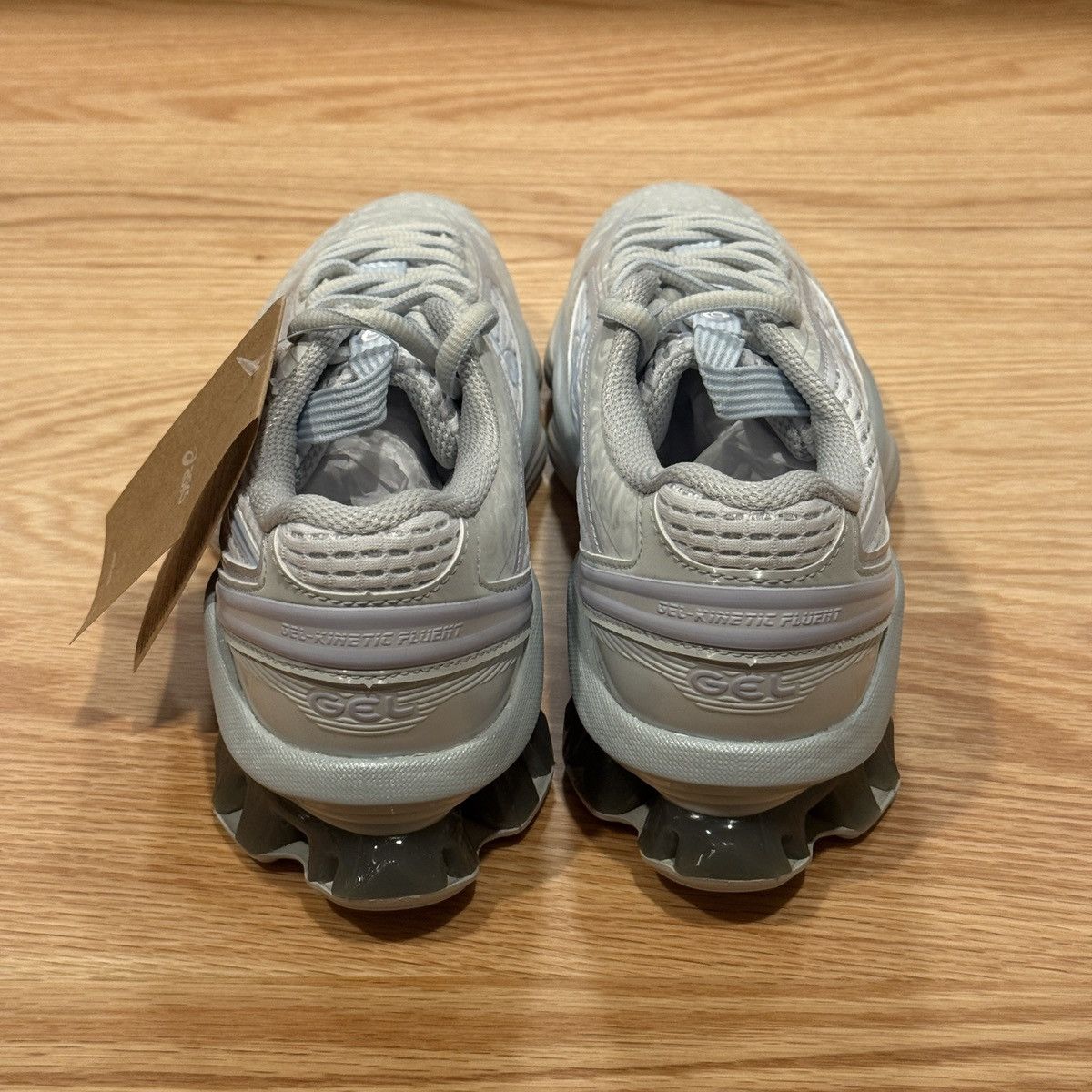 Asics × Kiko Kostadinov ASICS US6-S GEL-KINETIC FLUENT 1203A748 020 Glacier Grey Size US 5 / EU 37 - 4 Thumbnail