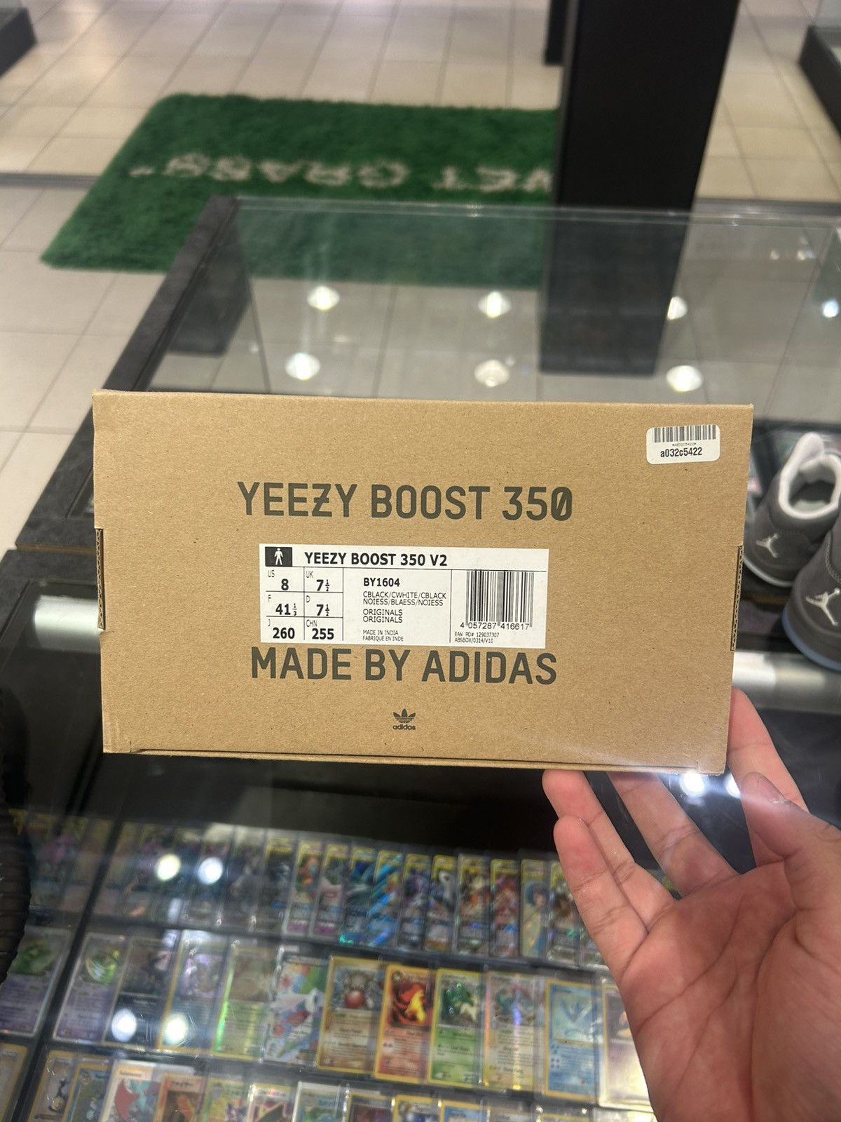 Yeezy Adidas Yeezy 350 Core Black White Size US 8 / EU 41 - 9 Thumbnail