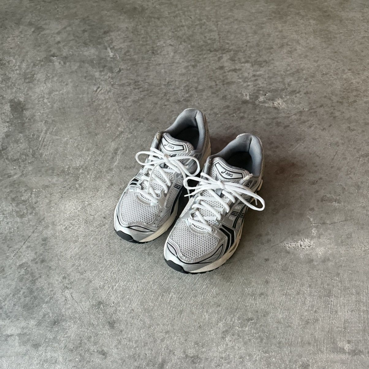 Asics × JJJJound Asics x Jjjjound Size US 10 / EU 43 - 1 Thumbnail