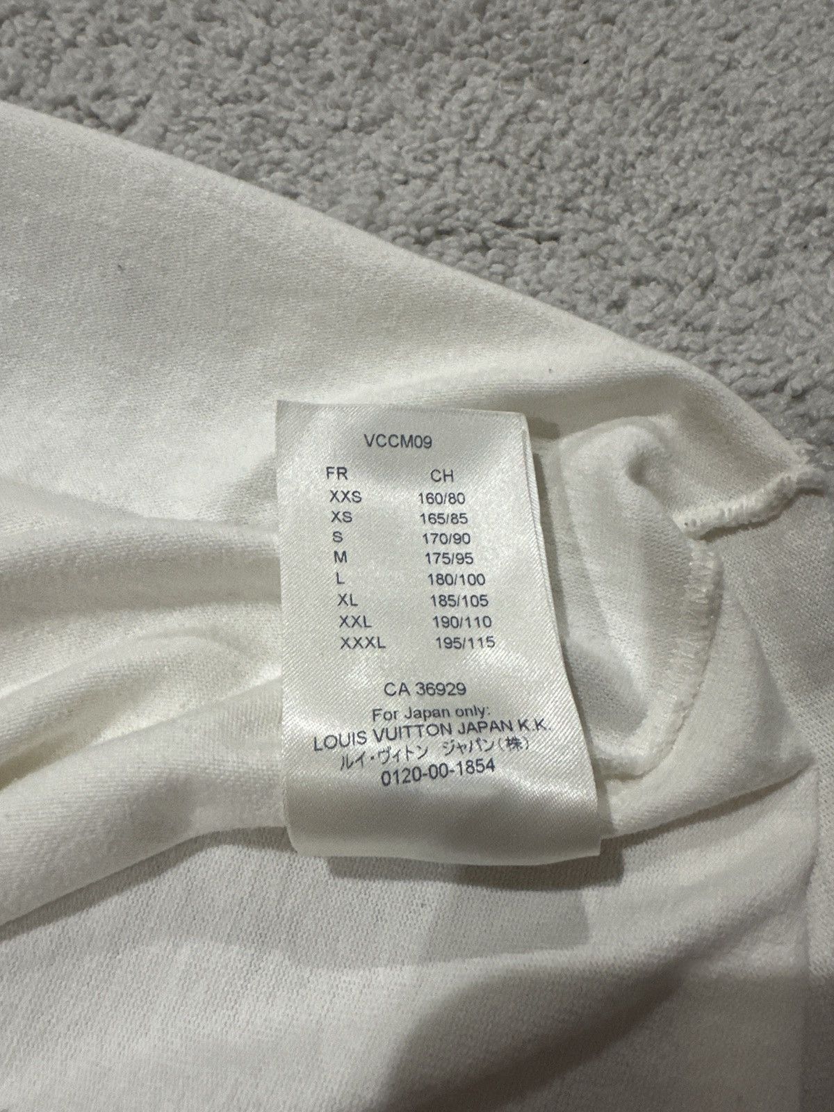 Louis Vuitton Louis Vuitton 2EME Estage T Shirt Size US S / EU 44-46 / 1 - 6 Thumbnail