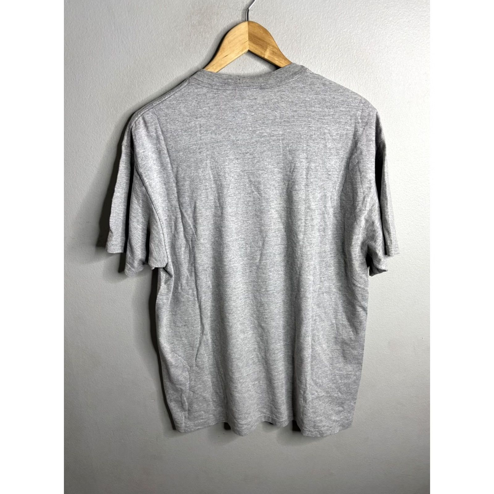 Disney Disney Store Shirt Mens Large Gray Tigger Eeyore Friendship Quote Tee T-Shirt Size US L / EU 52-54 / 3 - 4 Thumbnail