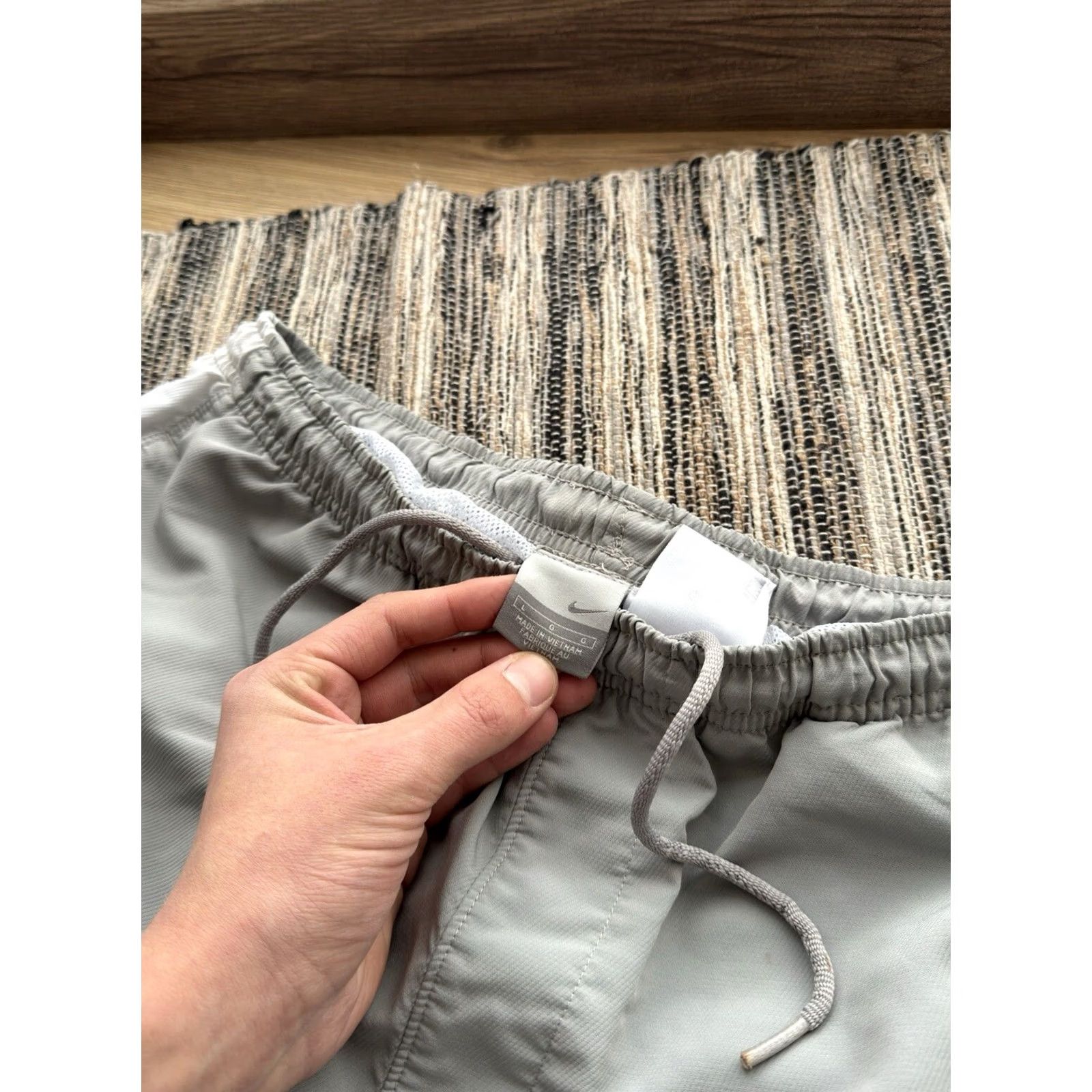 Nike Nike Vintage nylon track shorts L gray 90s Retro Sports Cargo Men Size US 33 - 6 Thumbnail