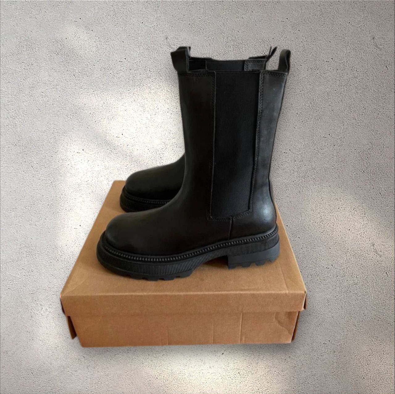 Other Women's Inuovo ankle boots in black, size 40. Size US 9 / IT 39 - 2 Thumbnail