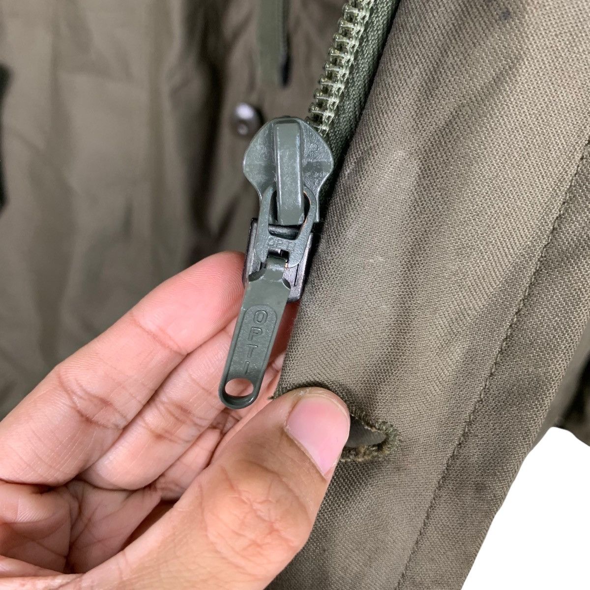 Vintage 88's SCHWARZ PASSAU German Army Fleece Lined Parka #1004-C45 Size US L / EU 52-54 / 3 - 16 Thumbnail