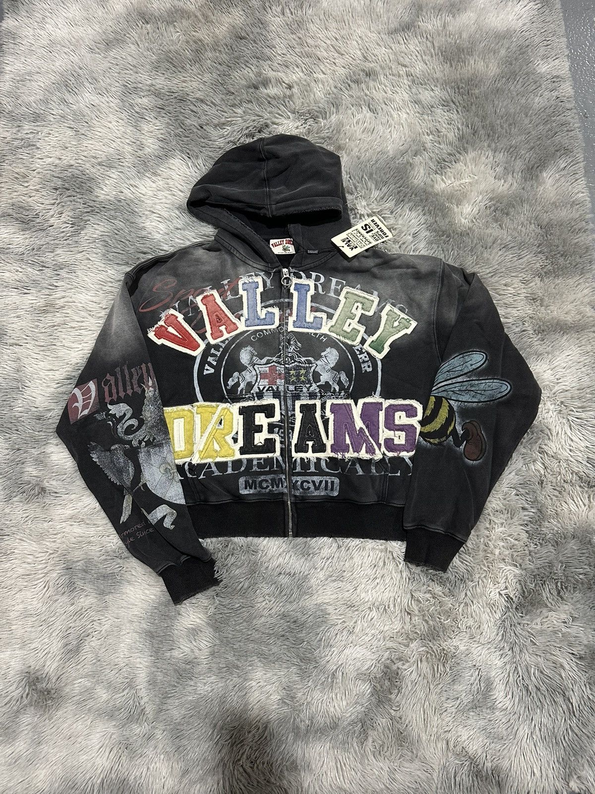 Pre-owned Vale Forever Blasted Zip Up In Black