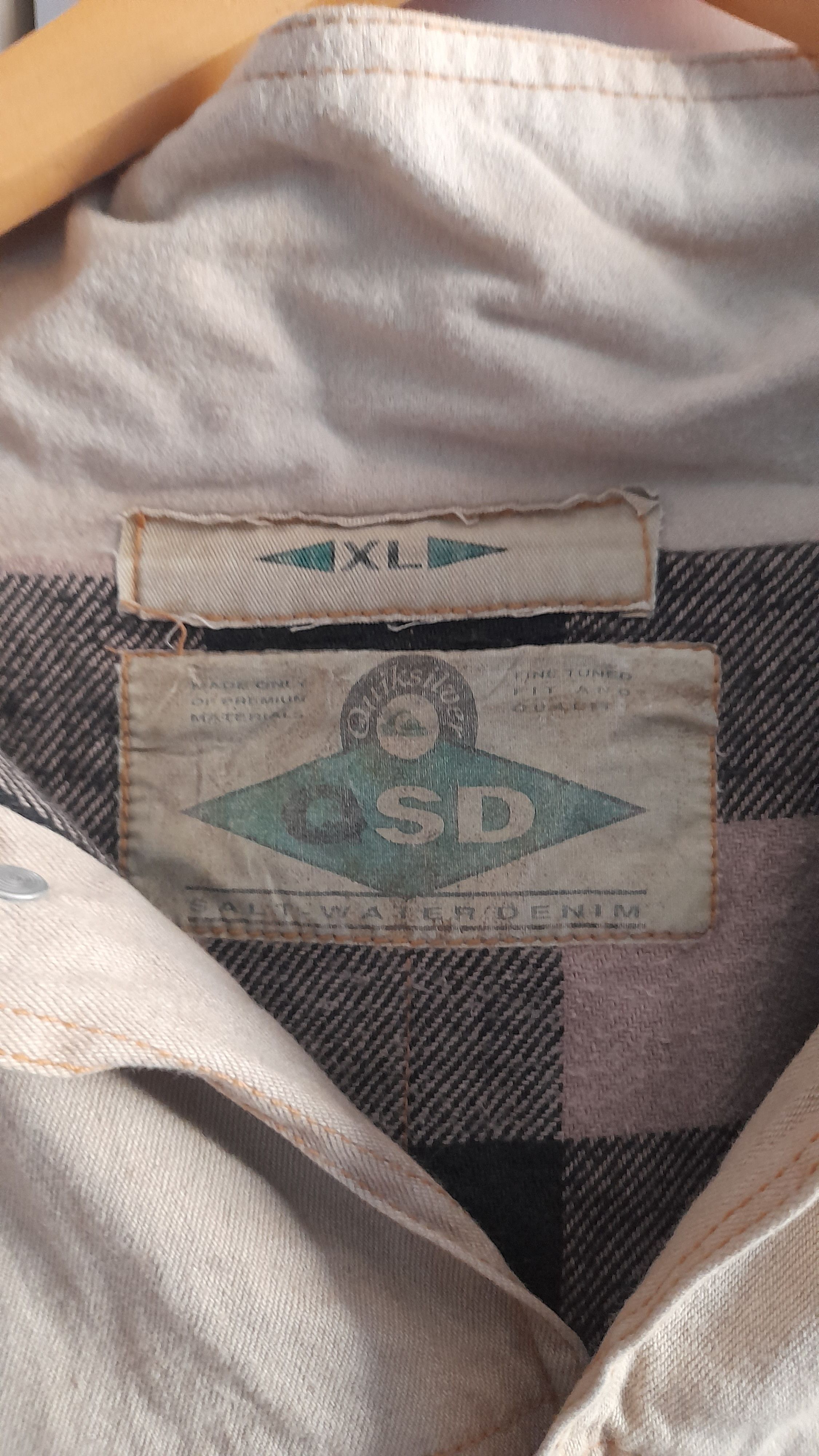 Quiksilver × Vintage Vintage Quiksilever Salt Water Denim Trucket Size US XL / EU 56 / 4 - 5 Thumbnail