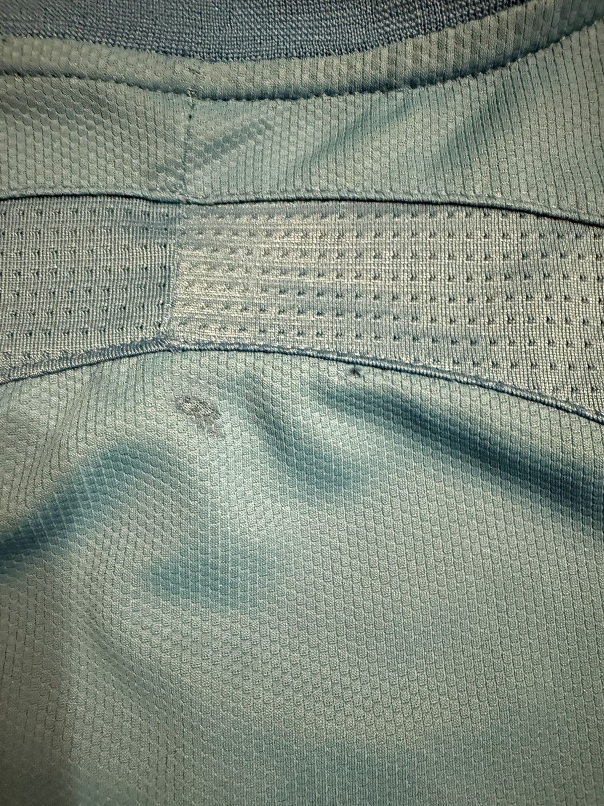 Jordan Brand Air Jordan Baggy Baby Blue 2010s Basketball Jersey Size US L / EU 52-54 / 3 - 5 Thumbnail