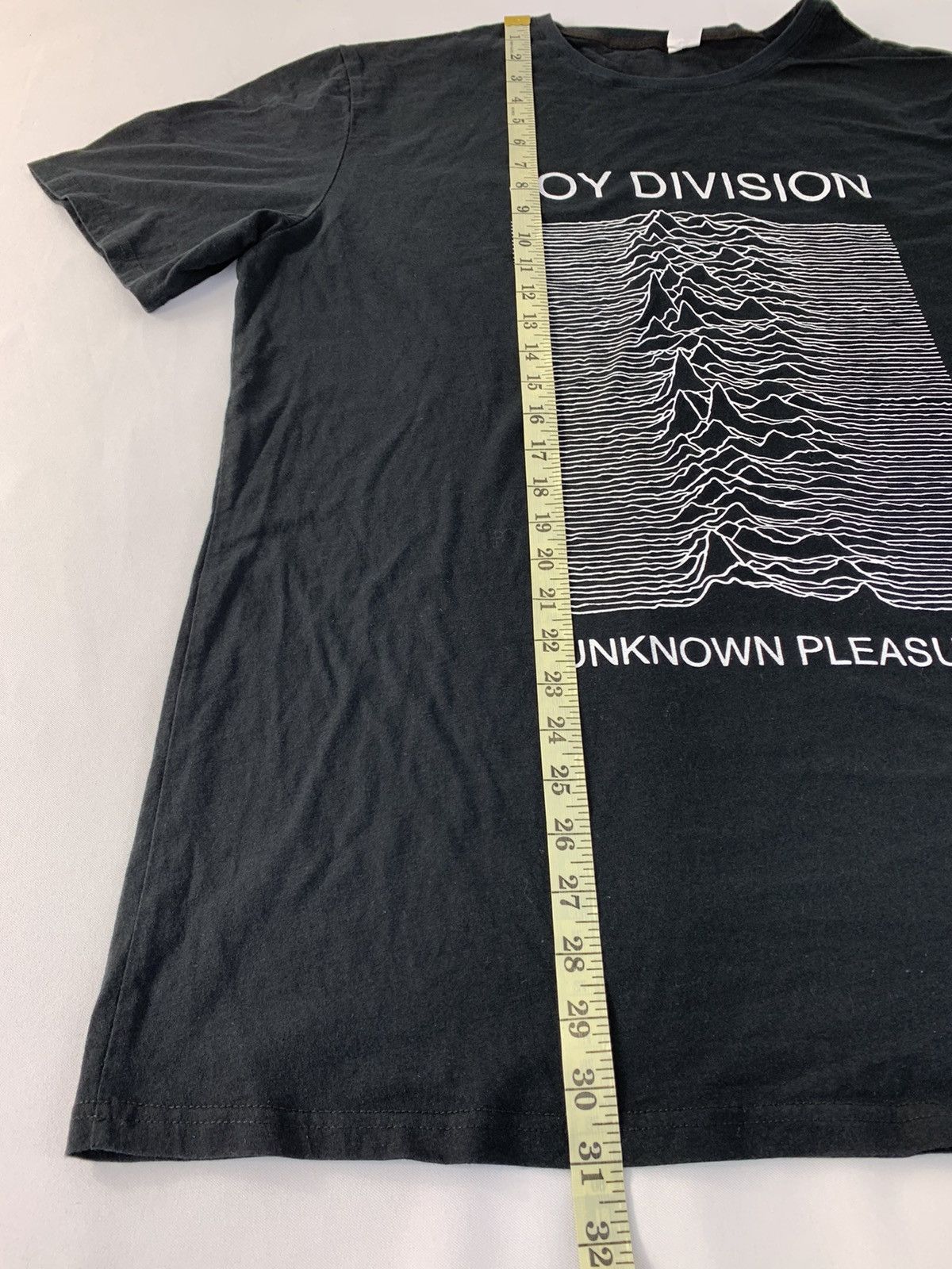 Band Tees 90s Joy Division Unknow Pleasures Studio Album Britpop Tee Size US XL / EU 56 / 4 - 7 Thumbnail