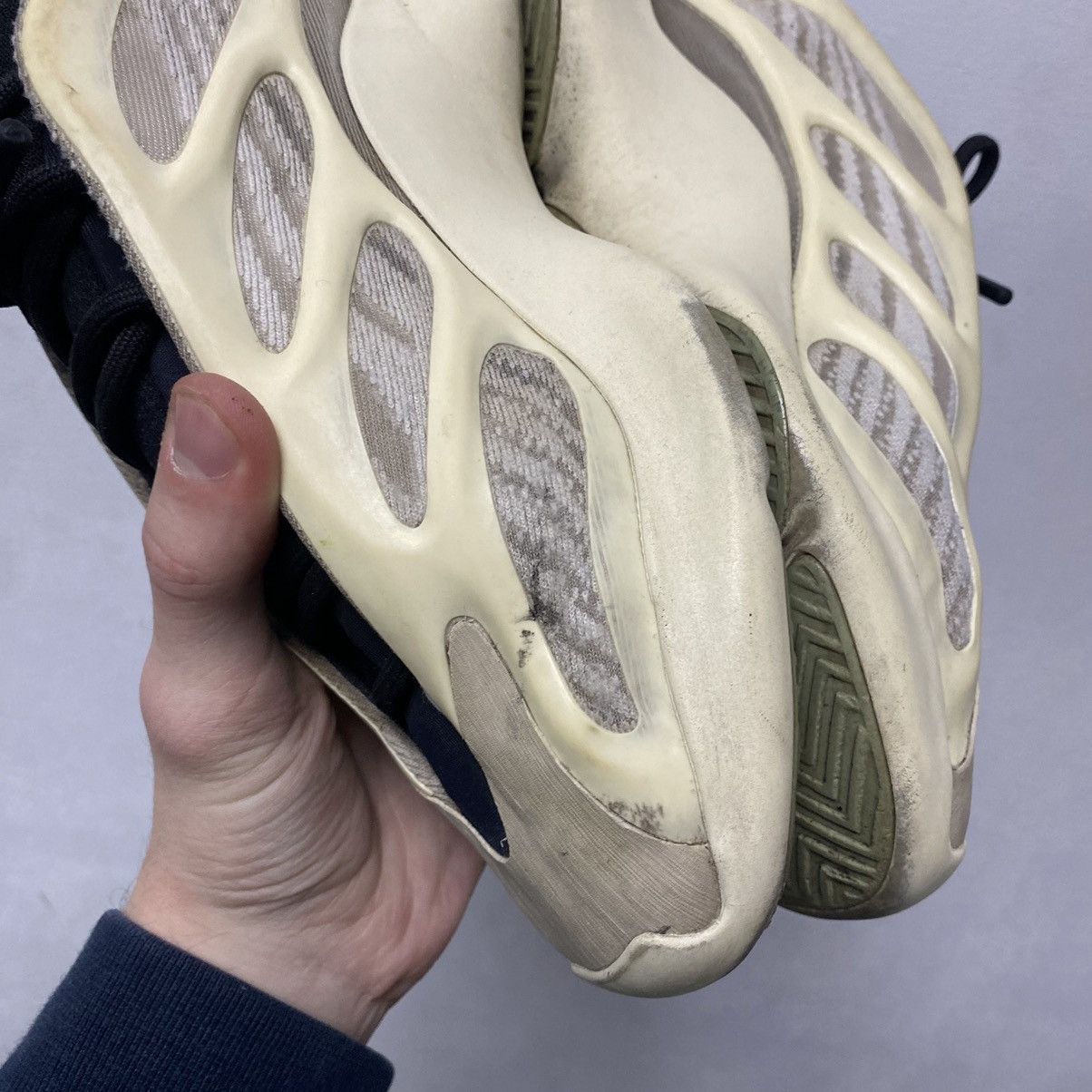 Adidas adidas Yeezy Boost 700 V3 Size US 8.5 / EU 41-42 - 9 Thumbnail