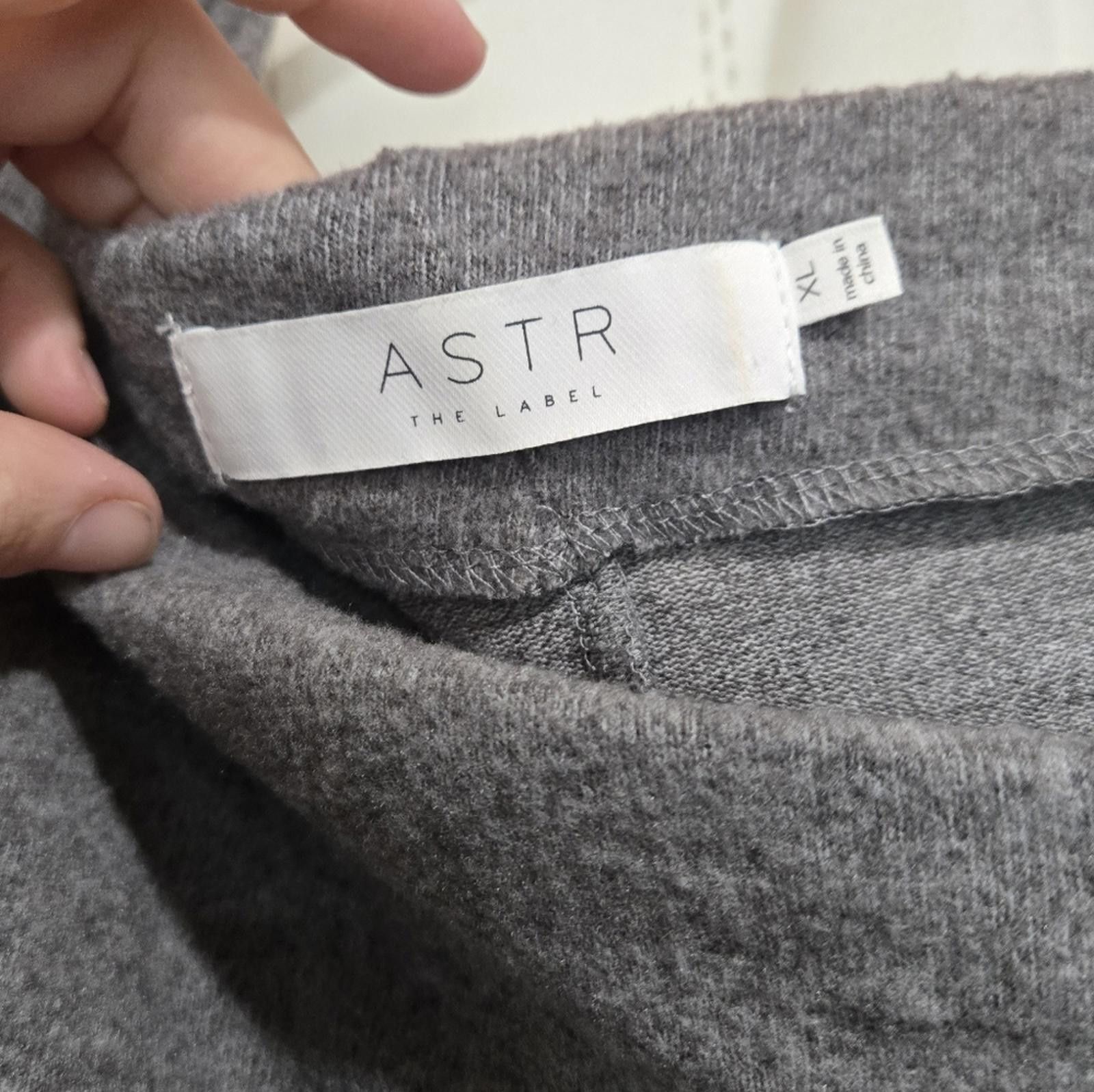 AUTRY Astr The Label Off the Shoulder Long Sleeve Sweater Size XL / US 12-14 / IT 48-50 - 3 Thumbnail