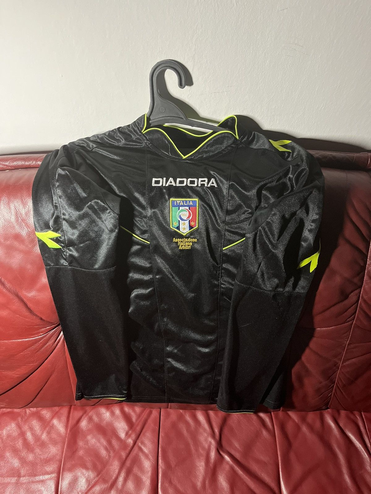 Diadora × Vintage Diadora Vintage Italy Referee Football Shirt Long Sleeve Size US M / EU 48-50 / 2 - 1 Thumbnail
