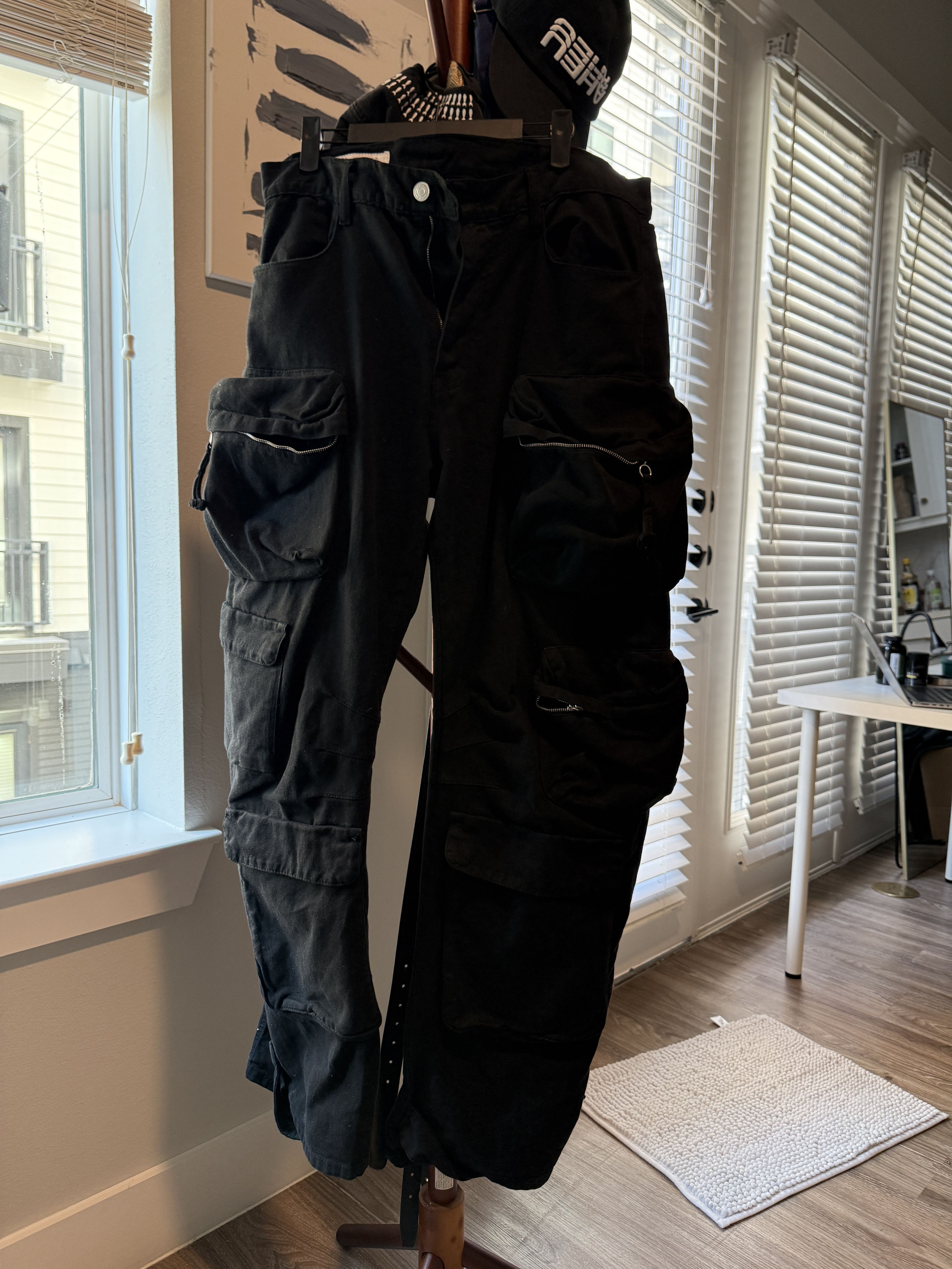 Zara Zara cargo pants Size US 34 / EU 50 - 2 Thumbnail
