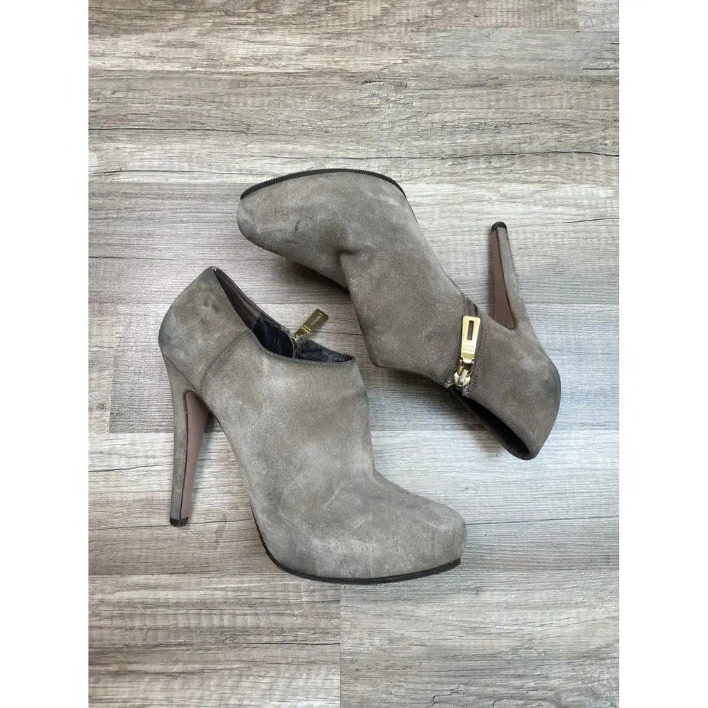 Prada Prada Heels Size: 38 Size US 7 / IT 37 - 2 Thumbnail