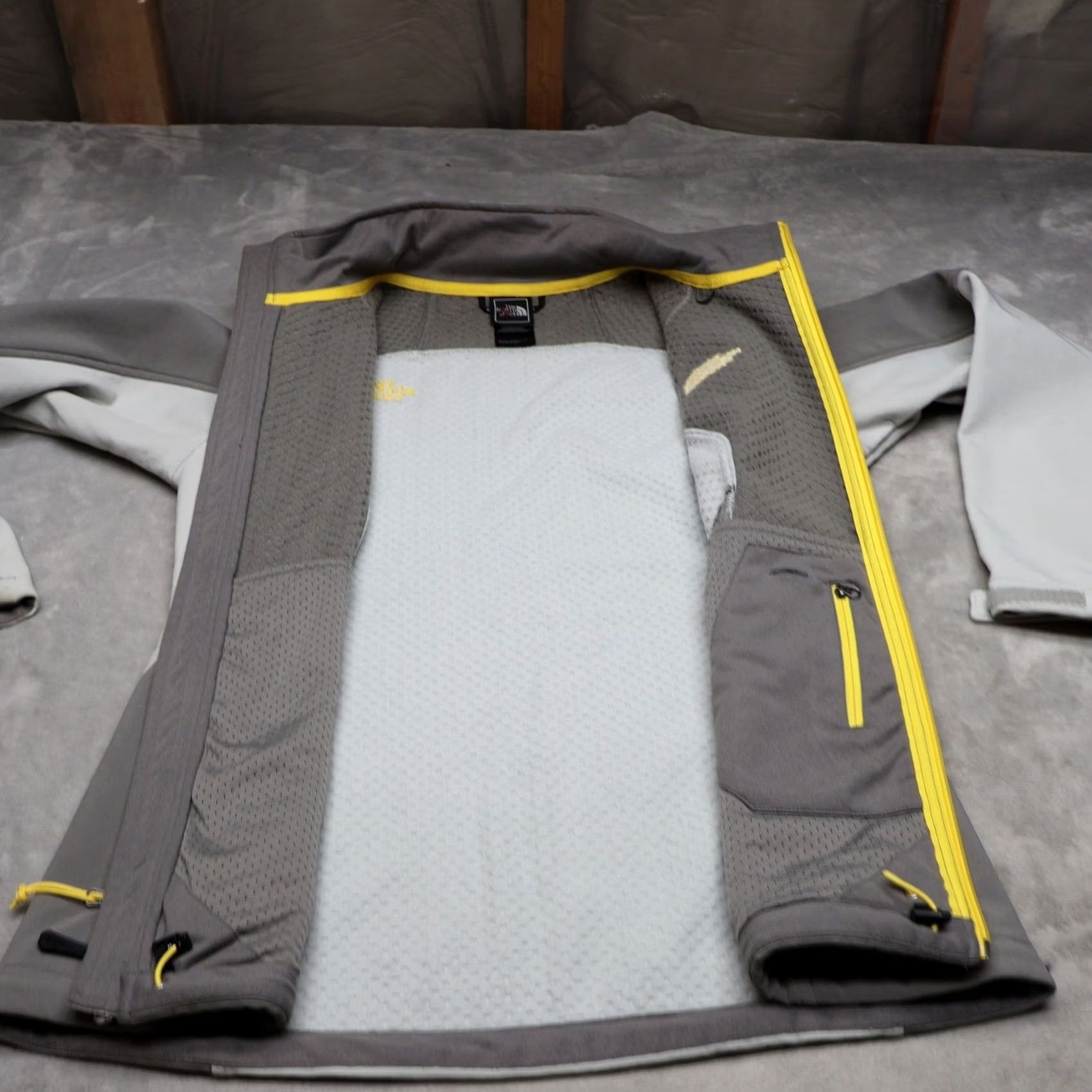 The North Face The North Face Softshell Jacket Womens Medium Grey Full Zip Wind Rain Shellrock Size M / US 6-8 / IT 42-44 - 7 Thumbnail