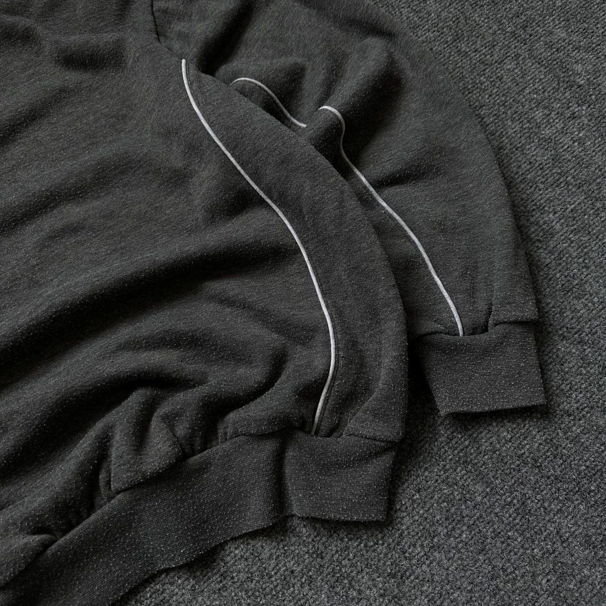 If Six Was Nine VTG Umbro Sweatshirt Small Logo Size L Y2K 00s USA Hype Tren Size US L / EU 52-54 / 3 - 7 Thumbnail