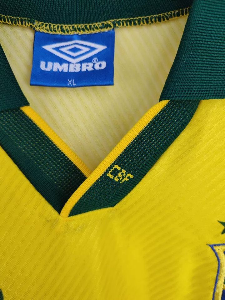 Umbro Vintage Umbro Brazil 1994 World Cup Home FOOTBALL Kit SHIRT Size US XL / EU 56 / 4 - 5 Thumbnail