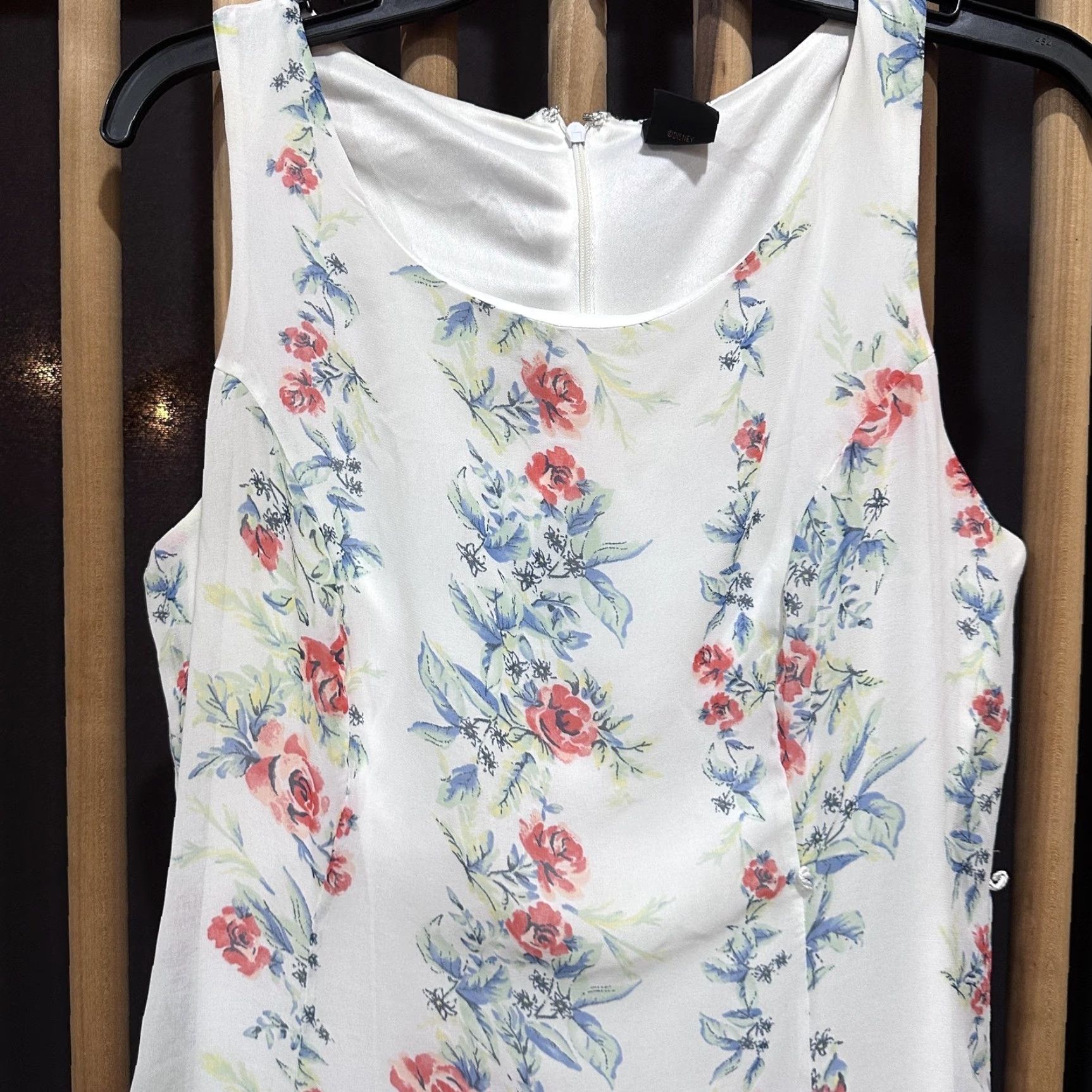 Disney Disney Dress L White Floral A Line Sleeveless Scoop Neck Womens Casual Party/Cocktail Sundress Disney Alice Through the Looking Glass Size L / US 10 / IT 46 - 4 Thumbnail
