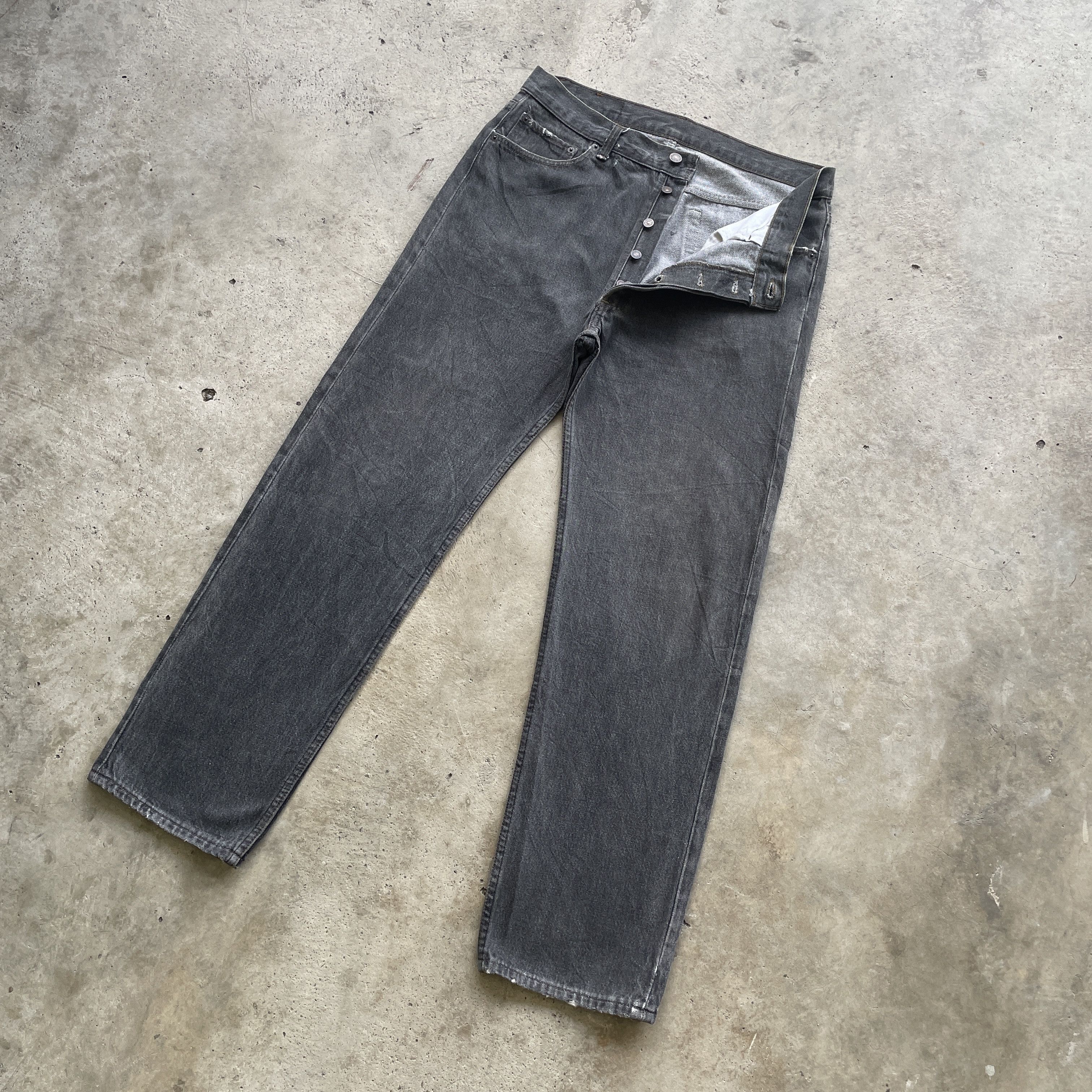 Levi's Vintage Clothing 90s VINTAGE LEVI’S 501 BLACK FADED PANTS JEANS USA W34x29 Size US 34 / EU 50 - 1 Thumbnail