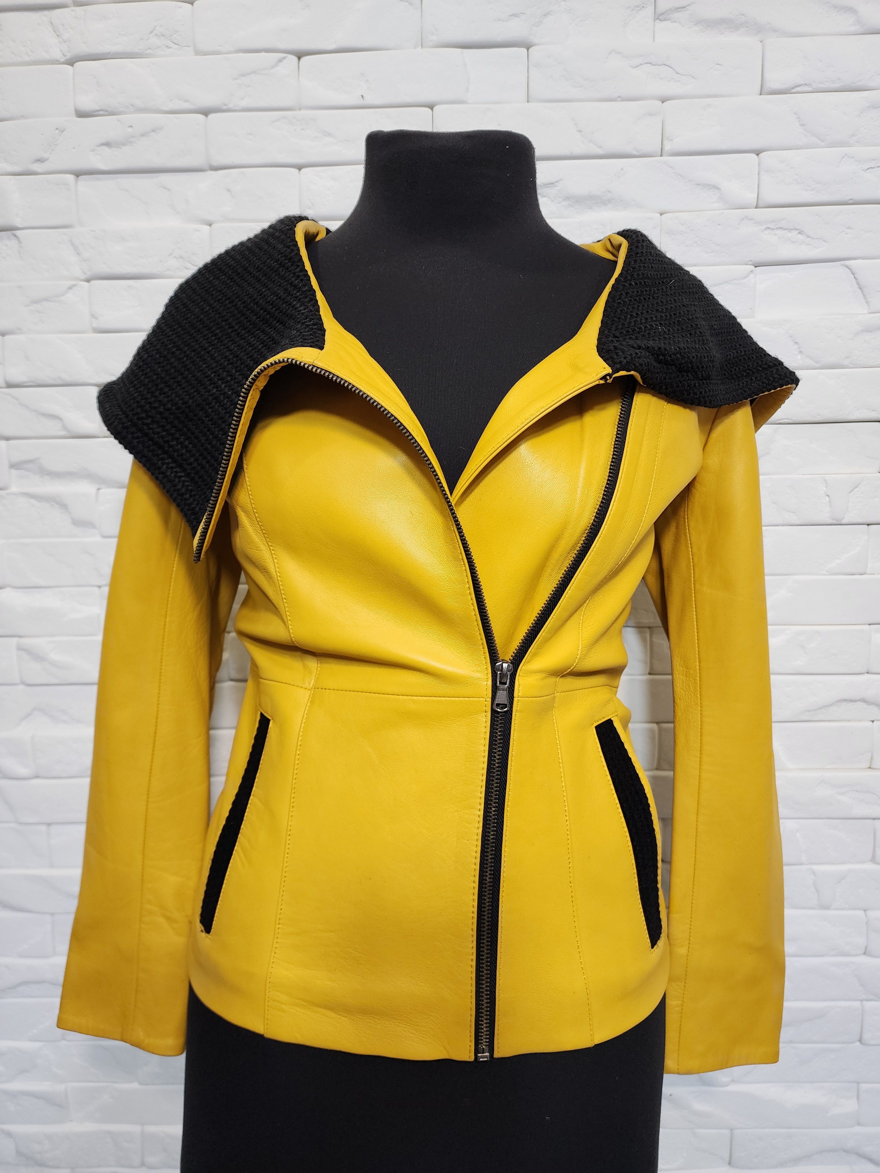 Genuine Leather Yellow Leather Hooded Jacket: Women's Sport Coat Size M / US 6-8 / IT 42-44 - 2 Thumbnail