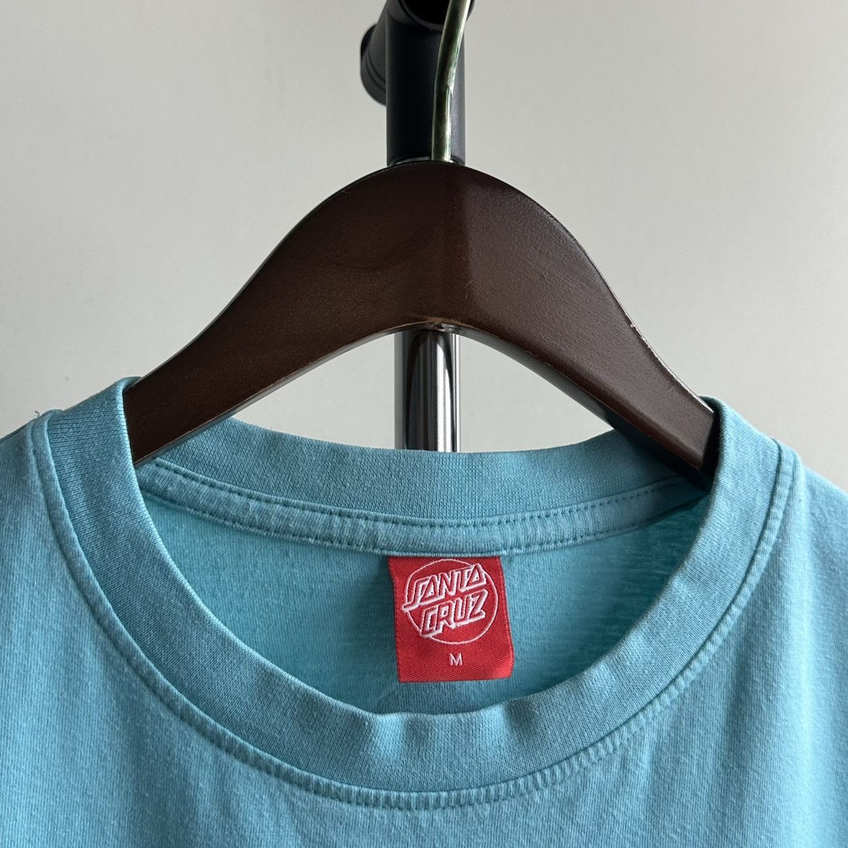 Santa Cruz Skateboards VINTAGE SANTA CRUZ SPEED WHEELS SHARKS TEE Size US M / EU 48-50 / 2 - 8 Thumbnail