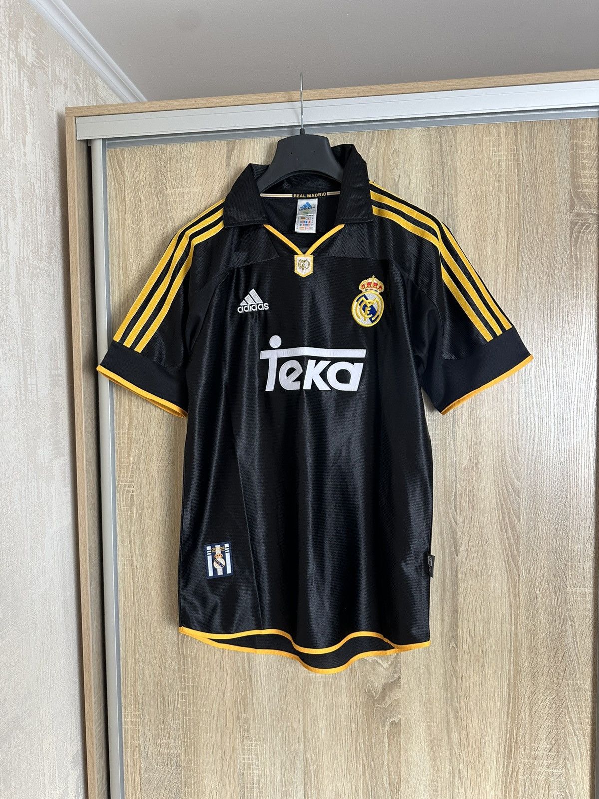 Adidas 🔥 Real Madrid 1999 2000 Adidas Vintage Jersey T Shirt Size US M / EU 48-50 / 2 - 1 Thumbnail