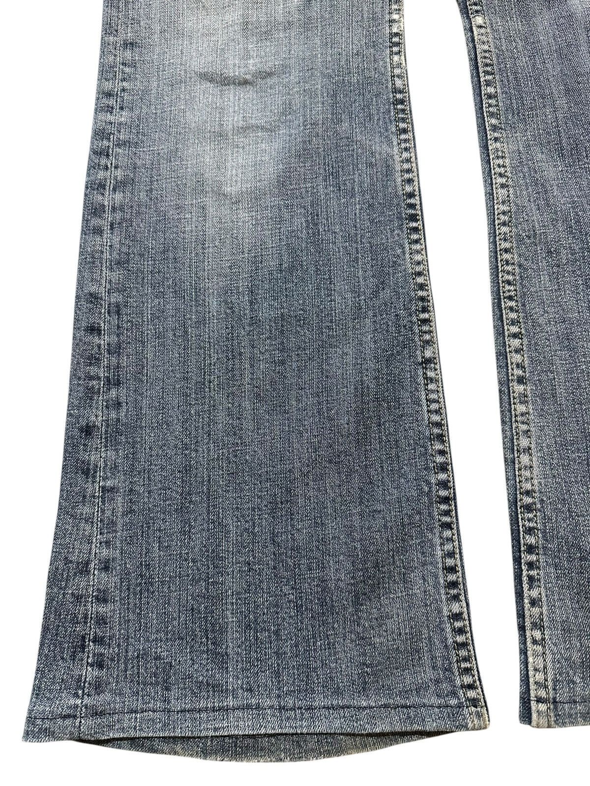 Japanese Brand Vintage Japanese Brand Blue Faded Wash Style Baggy Jeans Size US 31 - 7 Thumbnail