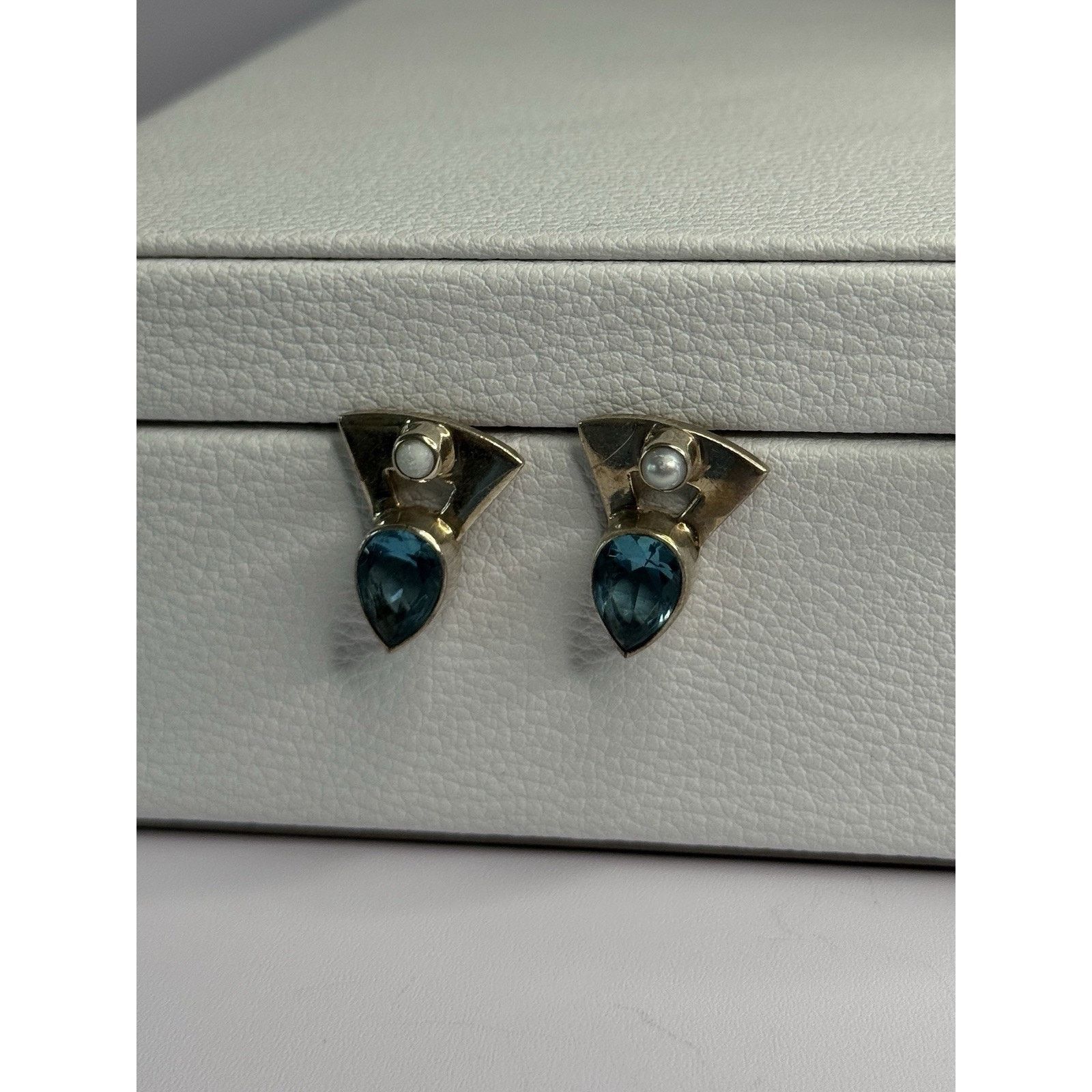 Jewelry 925 STERLING SILVER TOPAZ & PEARL EARRINGS LENGTH 0.70 INCH Size ONE SIZE - 4 Thumbnail