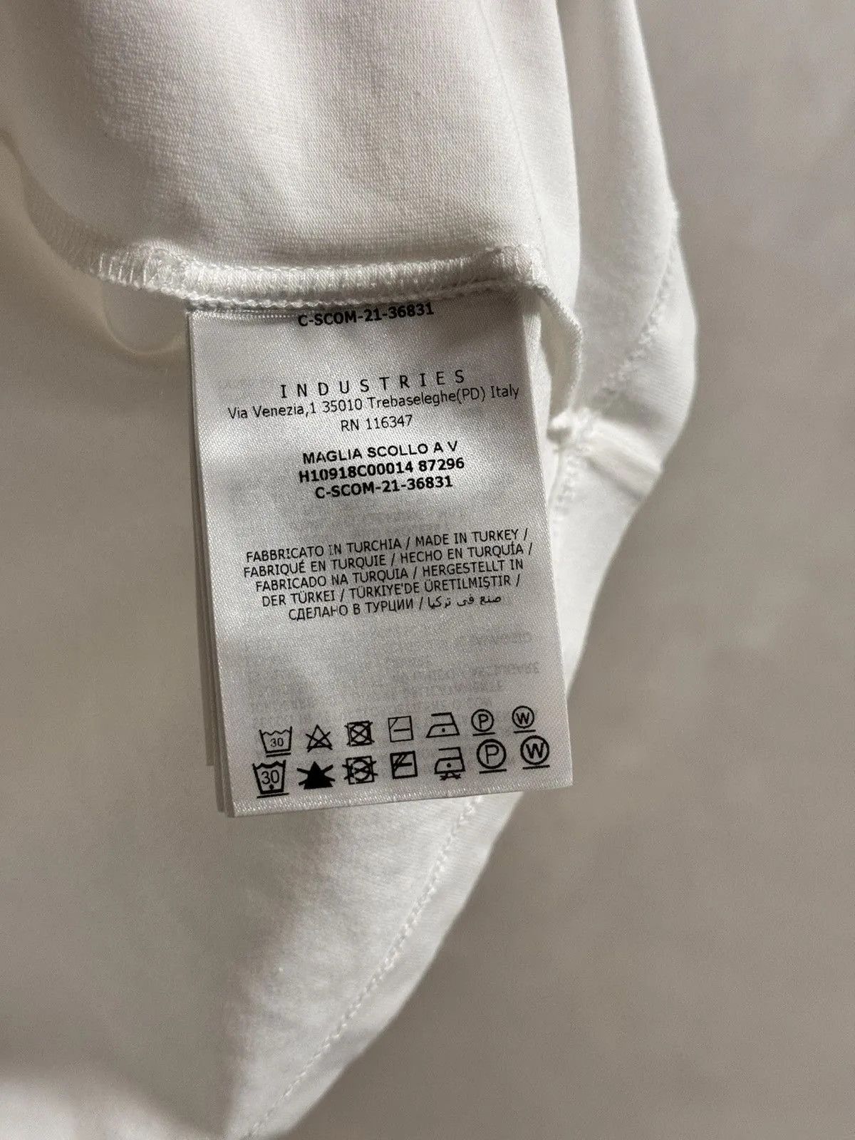 Moncler Moncler basic tee T-shirt logo vintage sleeve Size S Size US S / EU 44-46 / 1 - 13 Thumbnail