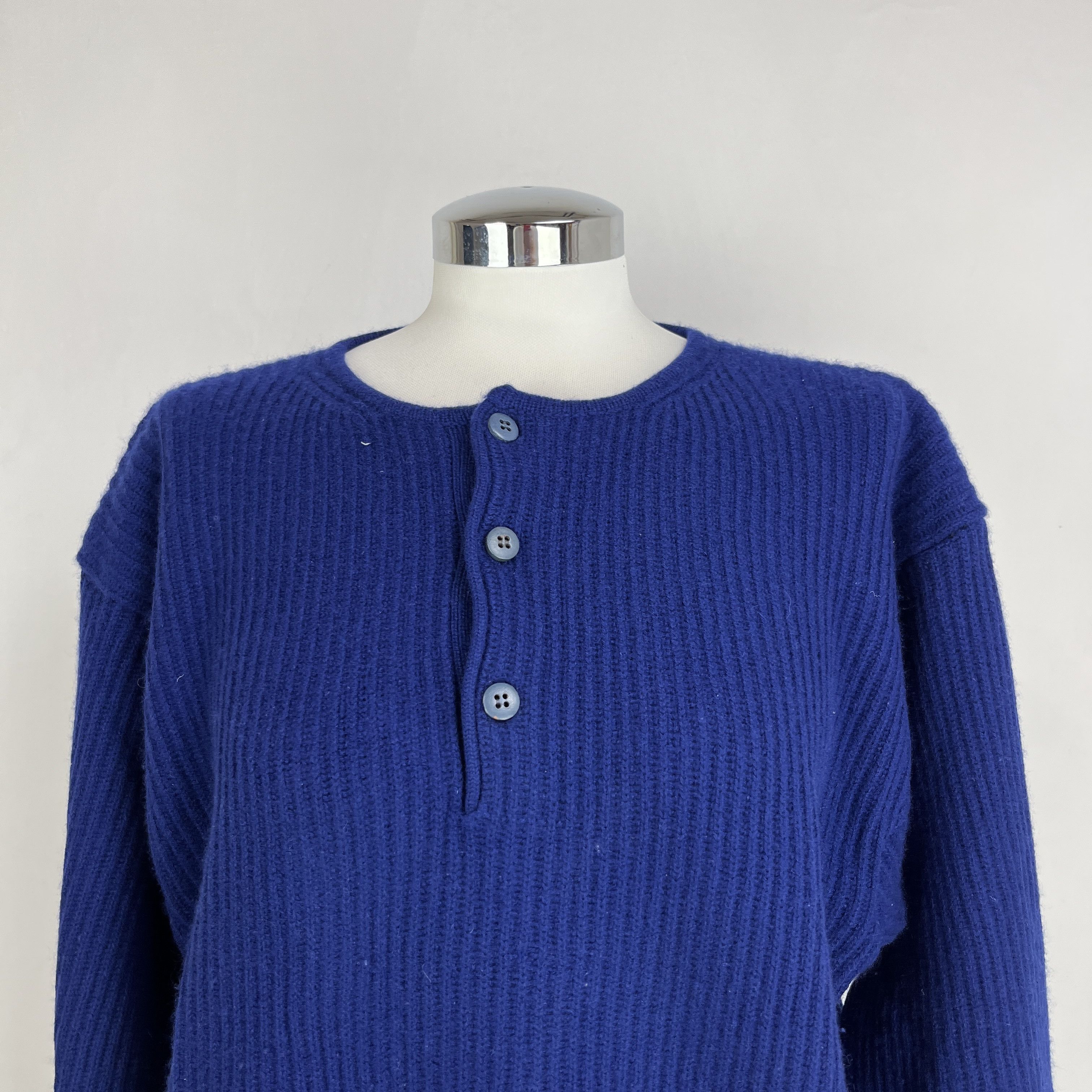 Valentino Maglione Valentino Boutique Cashmere – S Size S / US 4 / IT 40 - 2 Thumbnail