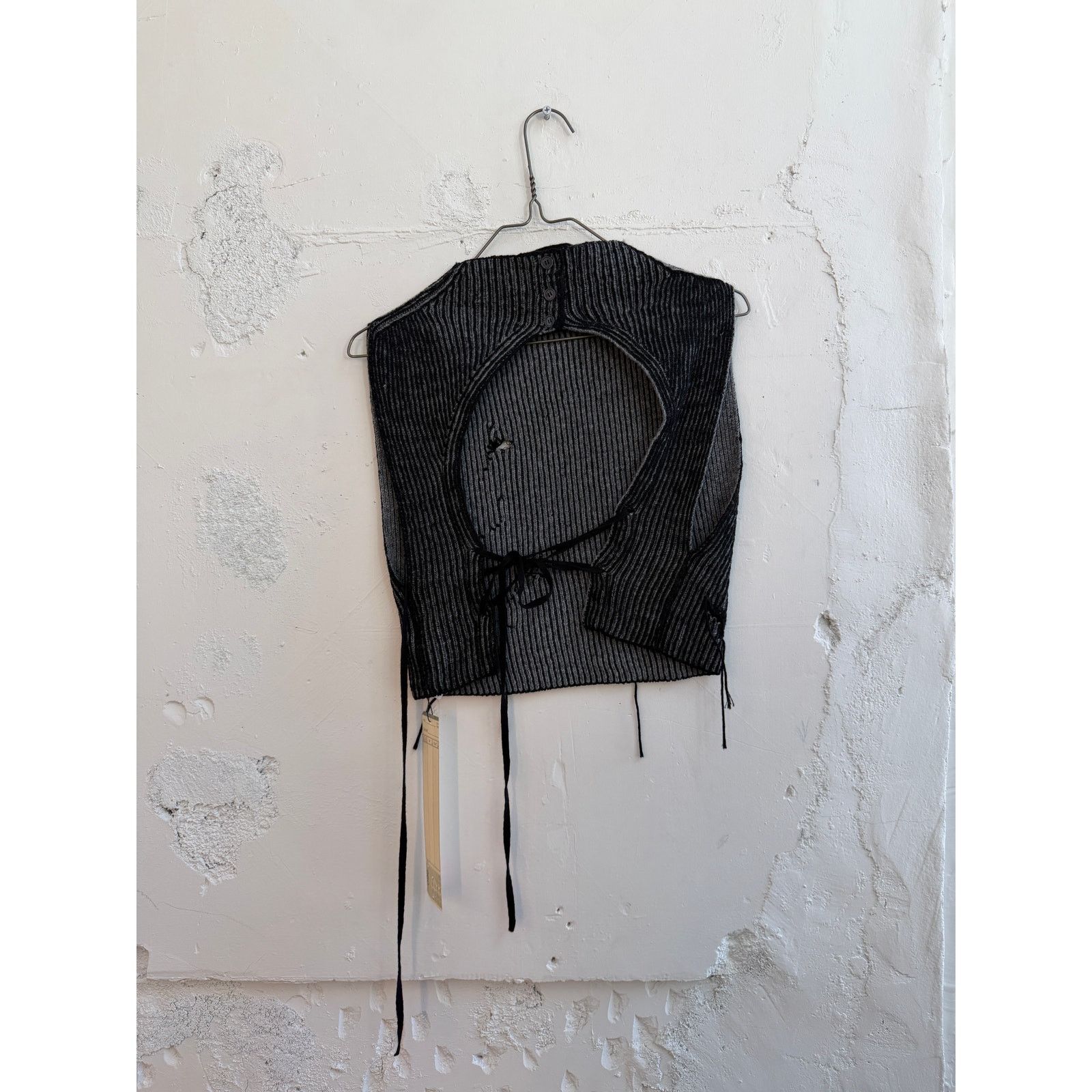 Acne Studios Acne Studios Distressed Crop Top Size M / US 6-8 / IT 42-44 - 2 Thumbnail