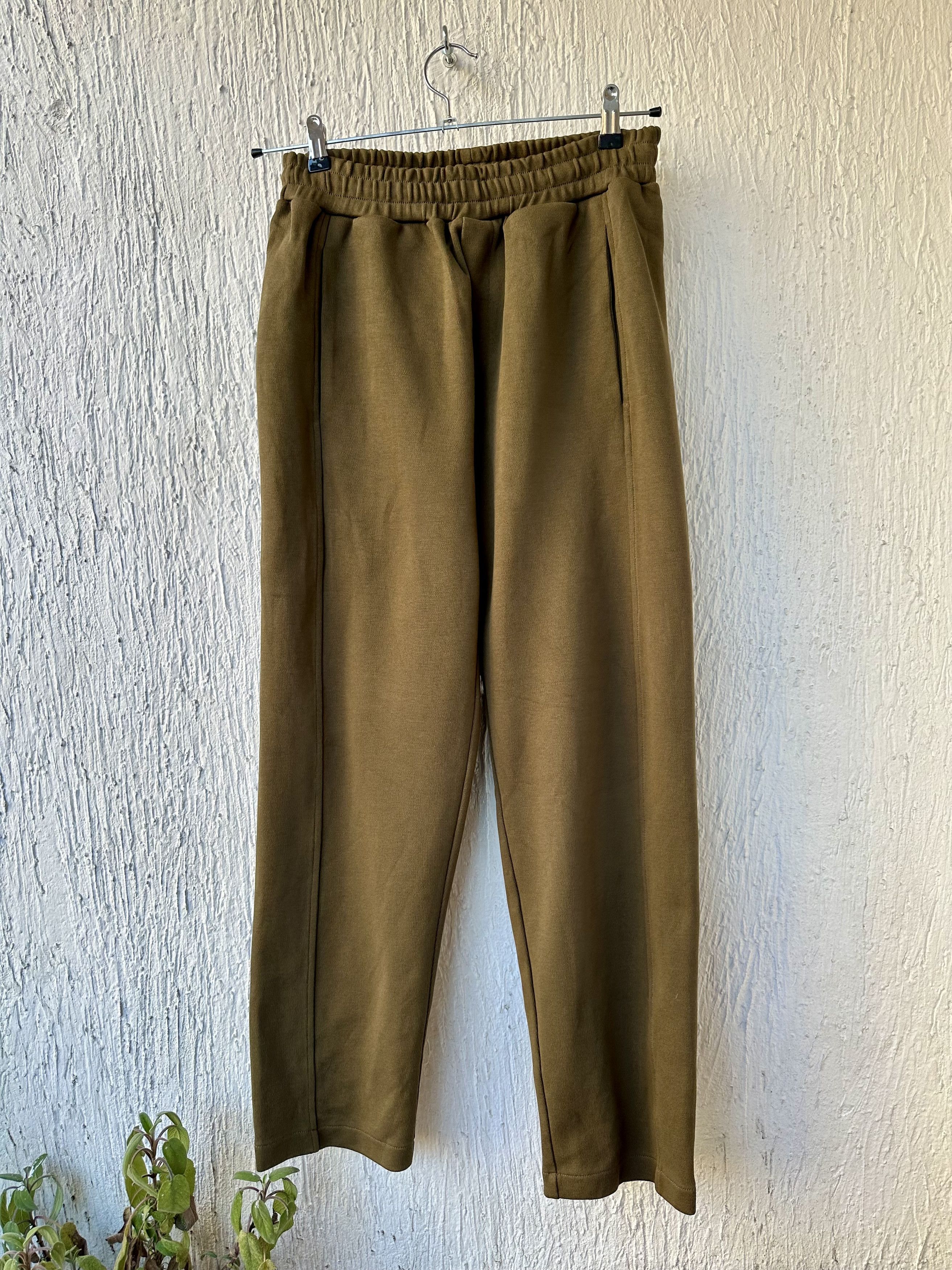 Alexander McQueen dice logo sweatpant Size US 26 / EU 42 - 1 Thumbnail