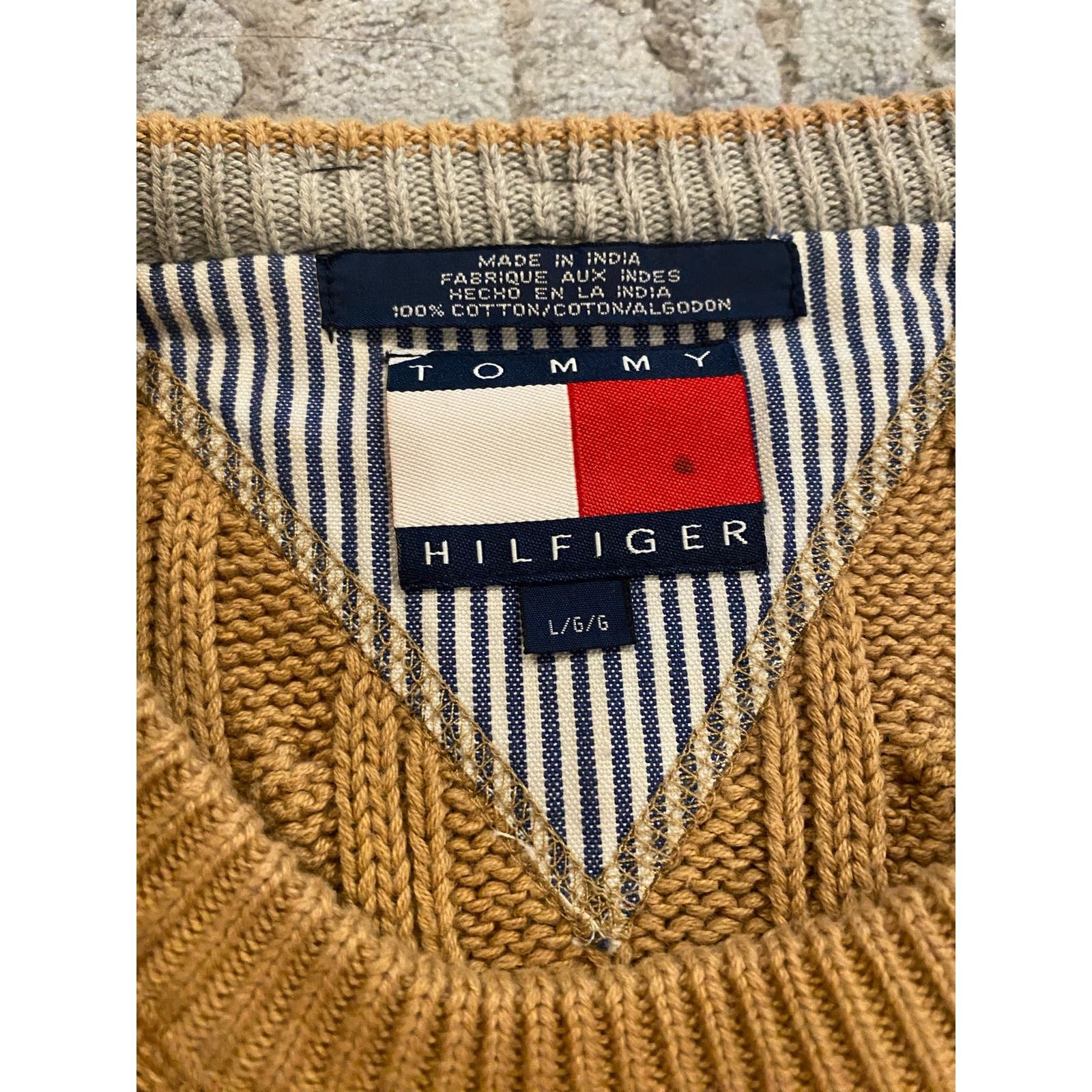 Tommy Hilfiger Tommy Hilfiger Vintage Knitted Sweater Size L / US 10 / IT 46 - 2 Thumbnail