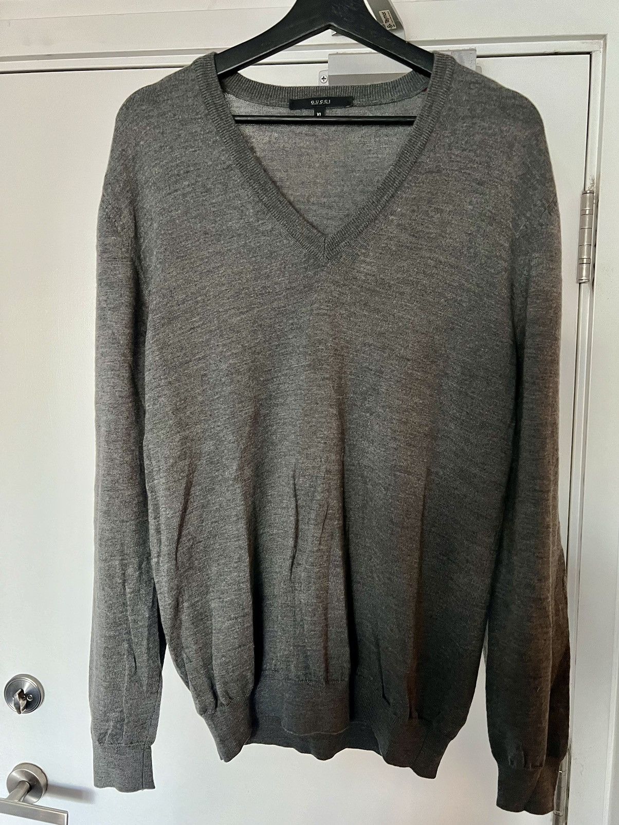 Image of Flawless Gucci V-Neck Wool Sweater in Grey, Men's (Size XL)