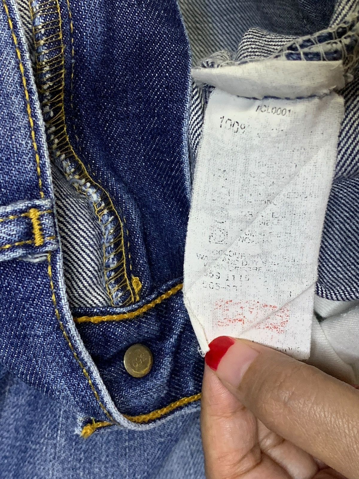 Levi's SALES🔥Vintage 90s Levis 505 Blue Wash Distress Loose Jeans Size US 33 - 10 Thumbnail